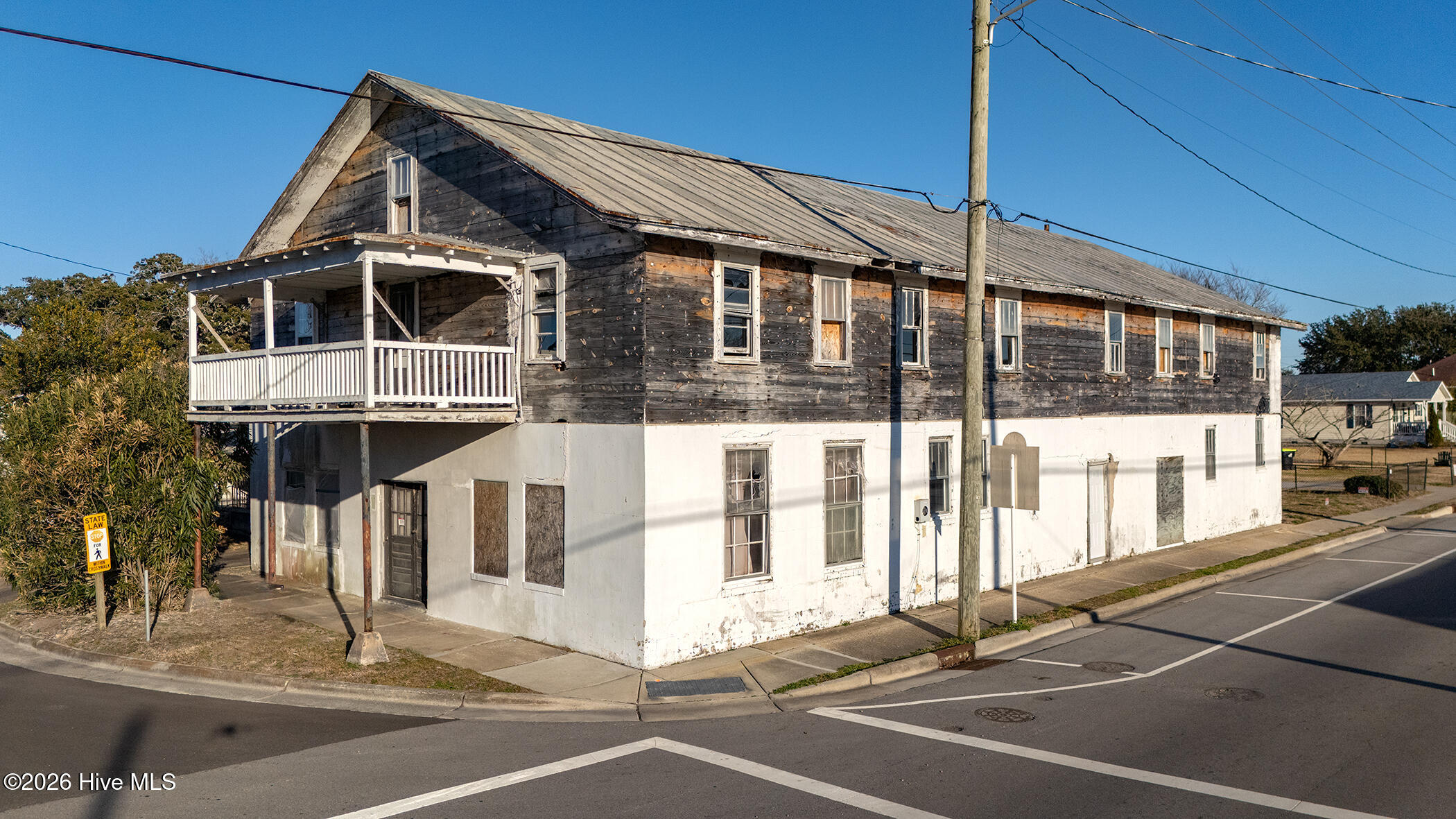 400 Pollock Street — photo