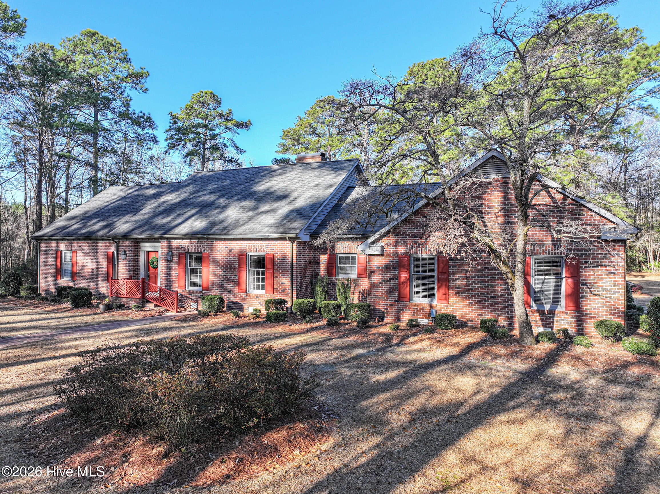 1490 Bear Trap Road — photo