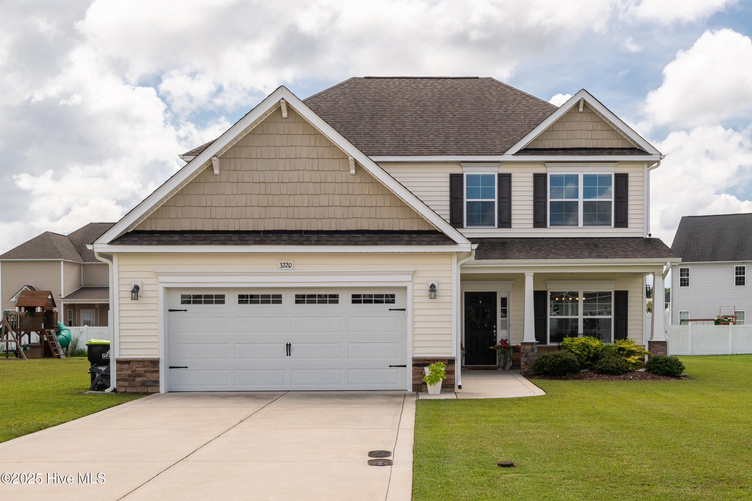 3220 Dandelion Drive — photo