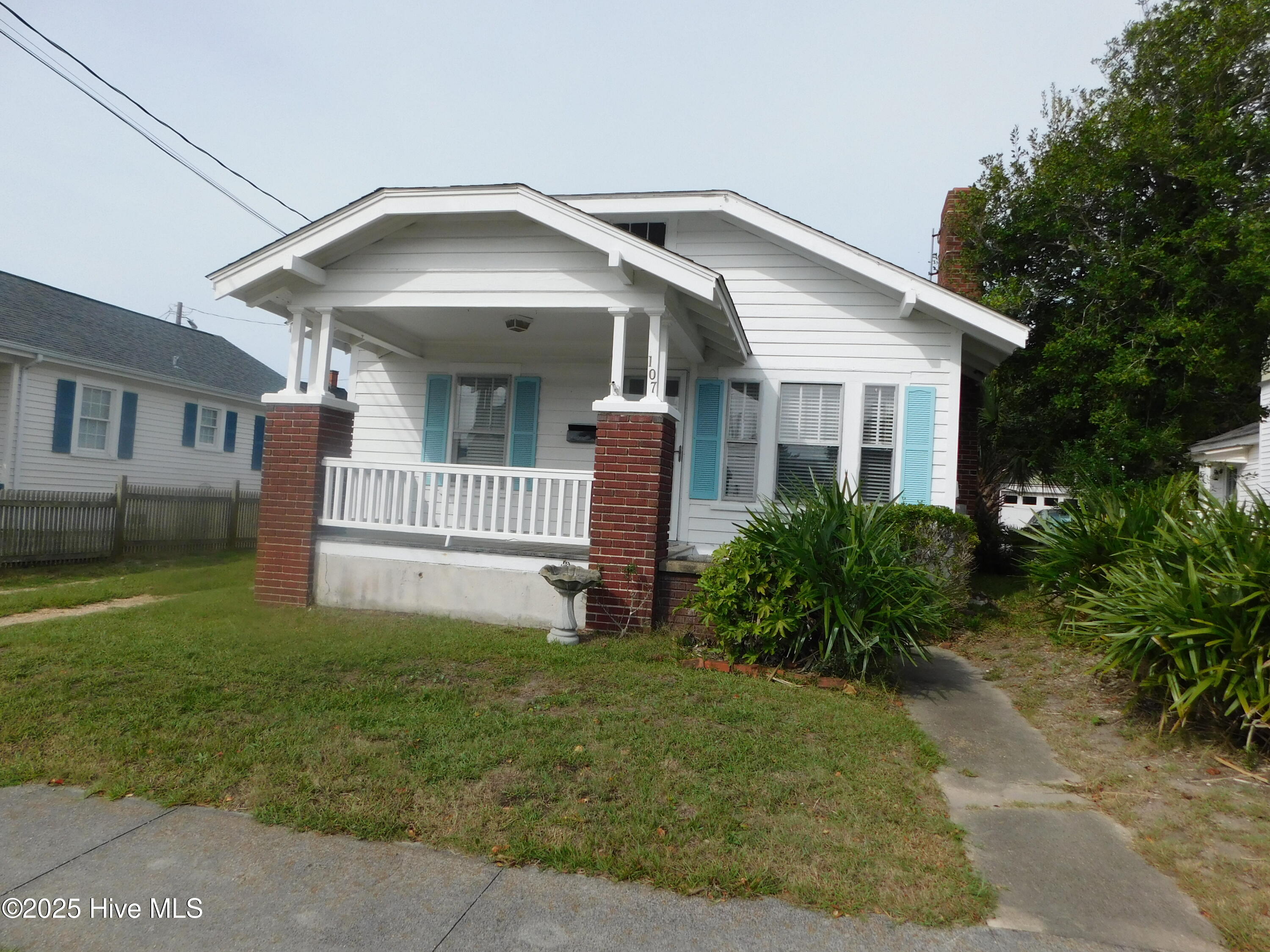 107 Gordon Street — photo