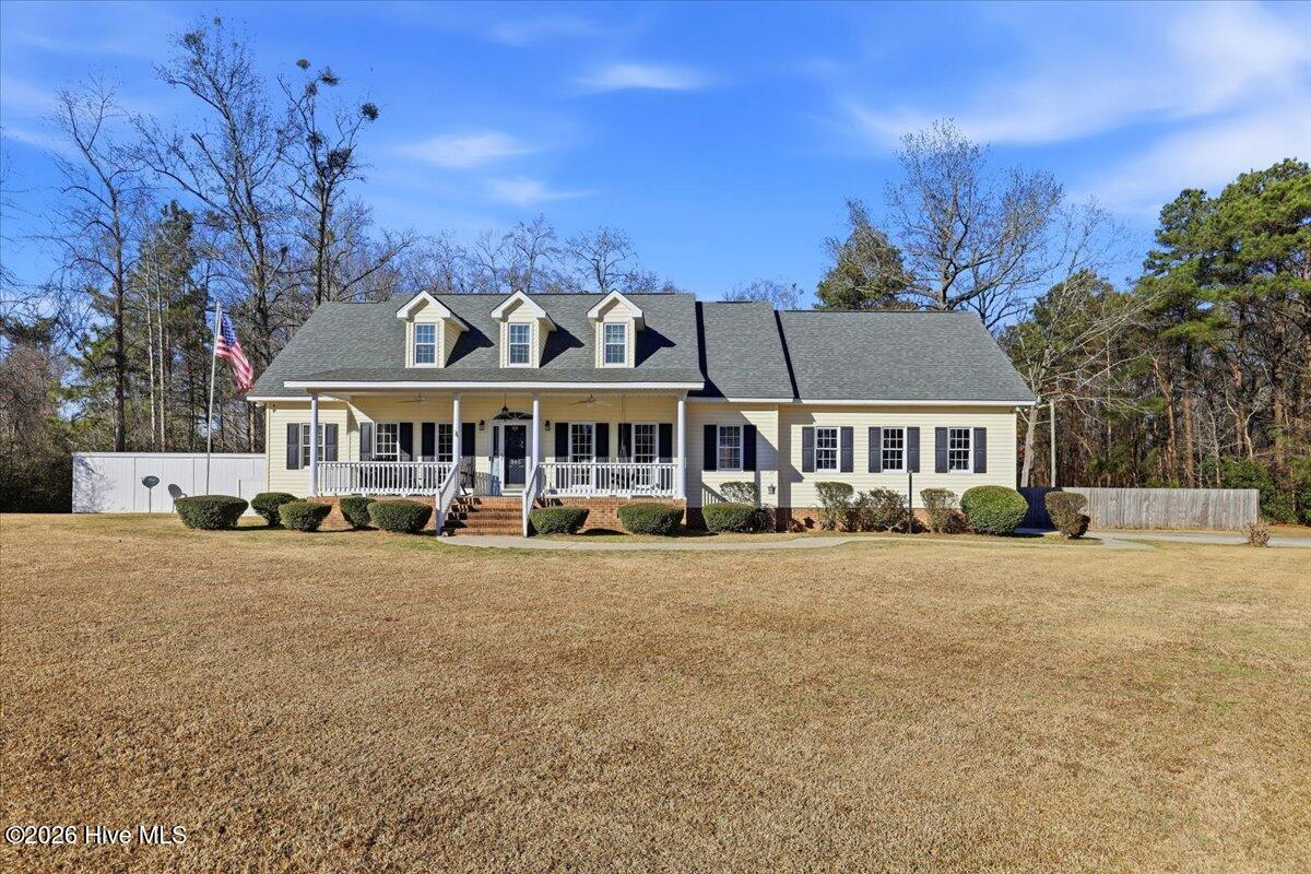 395 Hemlock Drive — photo