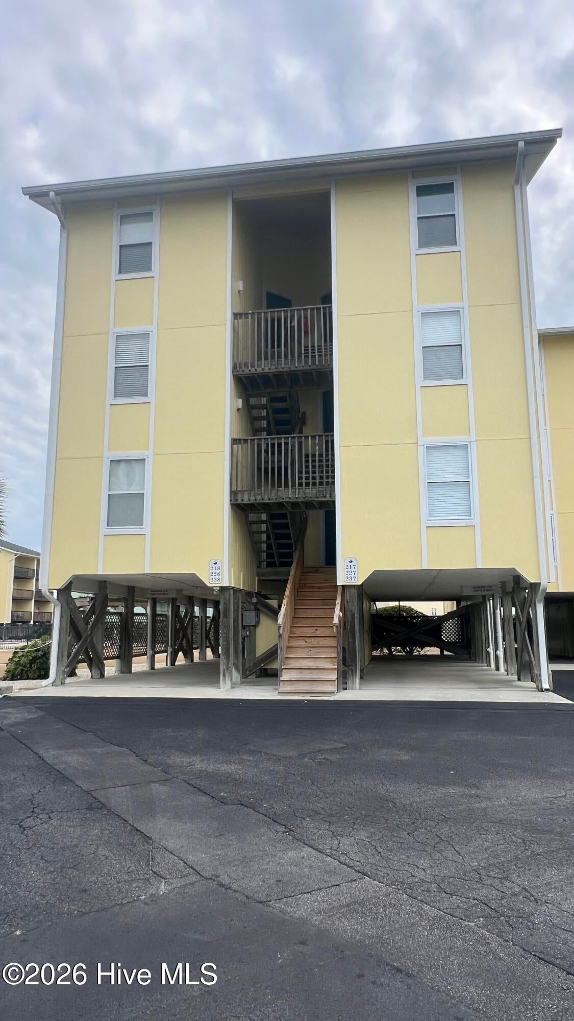 918 N New River Drive 237 — photo