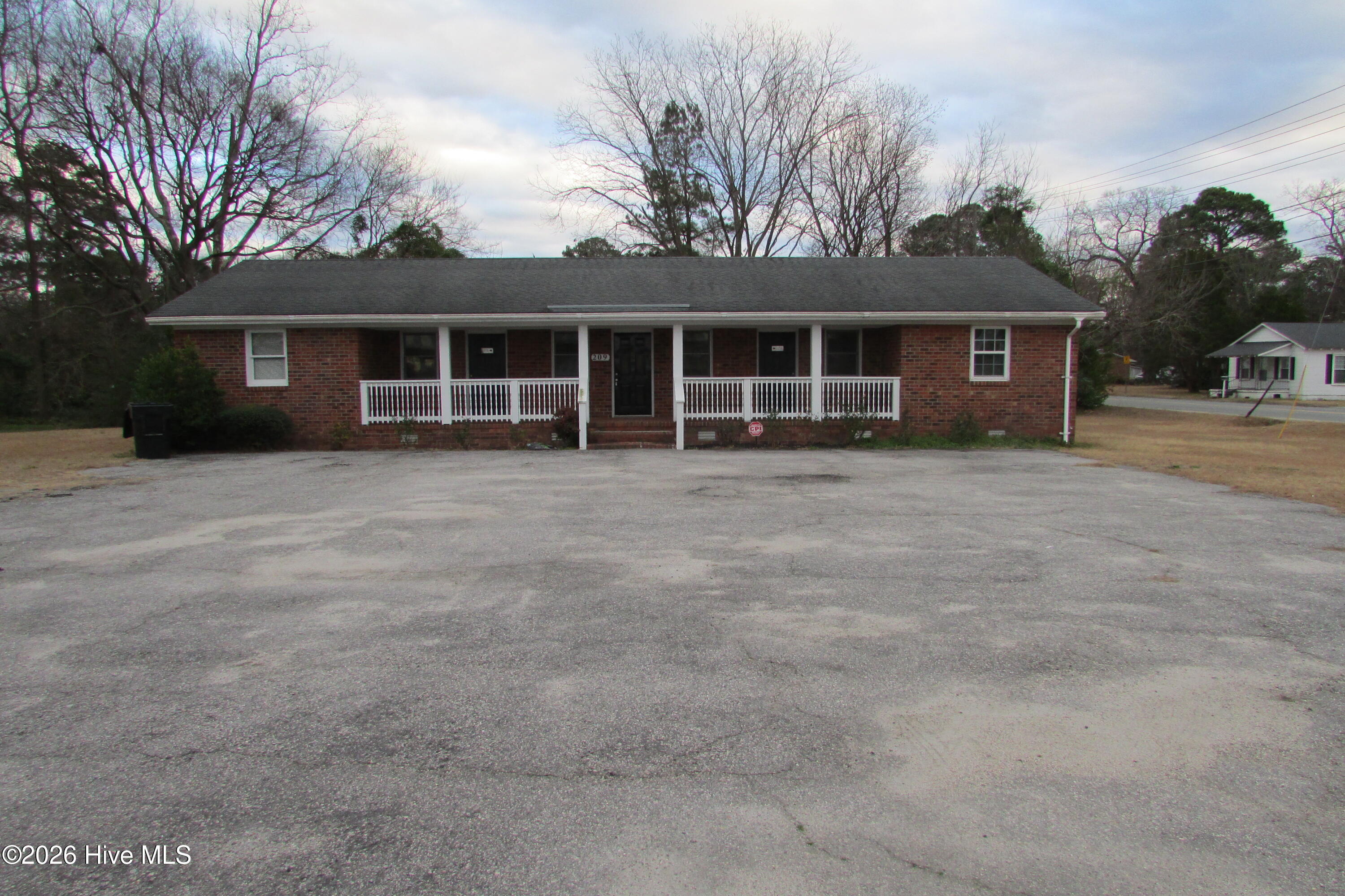 209 W Morisey Boulevard — photo