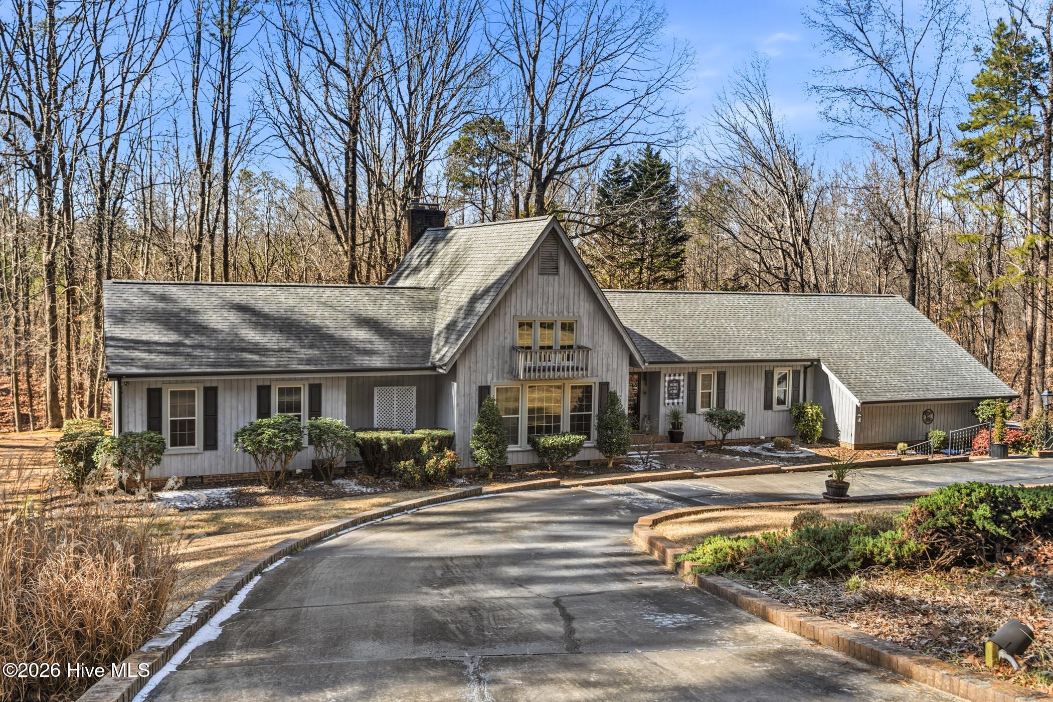 102 W Beaver Creek Road — photo