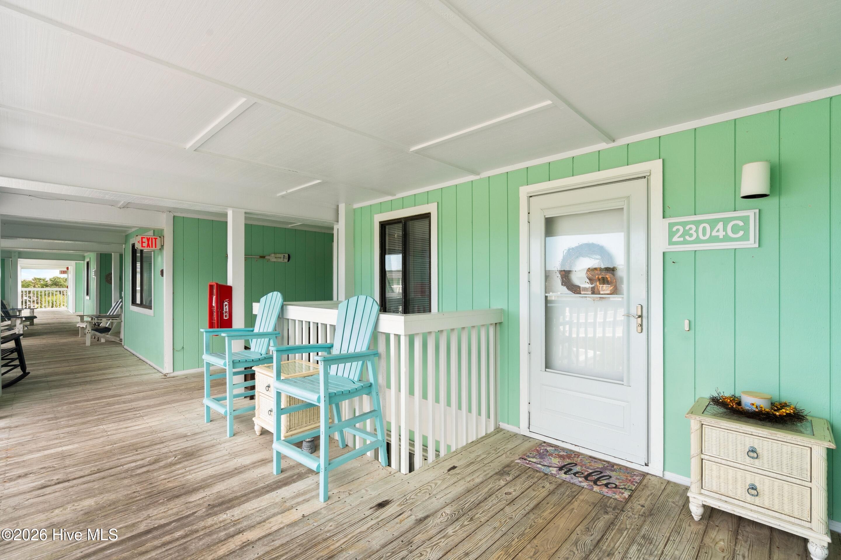 2304 Surfrider Circle C — photo