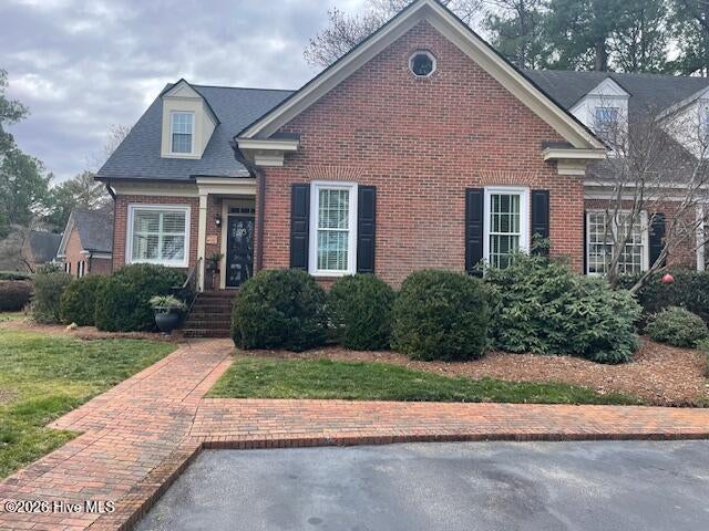 110 Canterbury Road NW — photo
