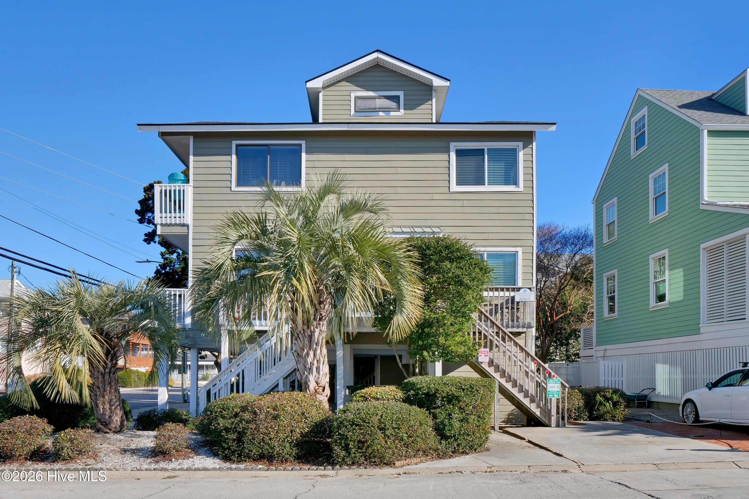 1 E Columbia Street Unit a — photo