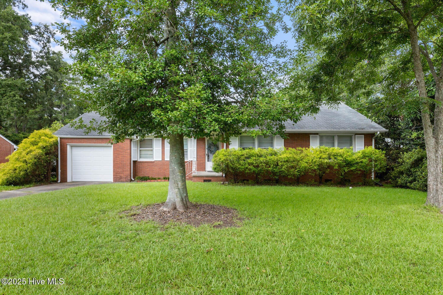 2402 Carey Road — photo