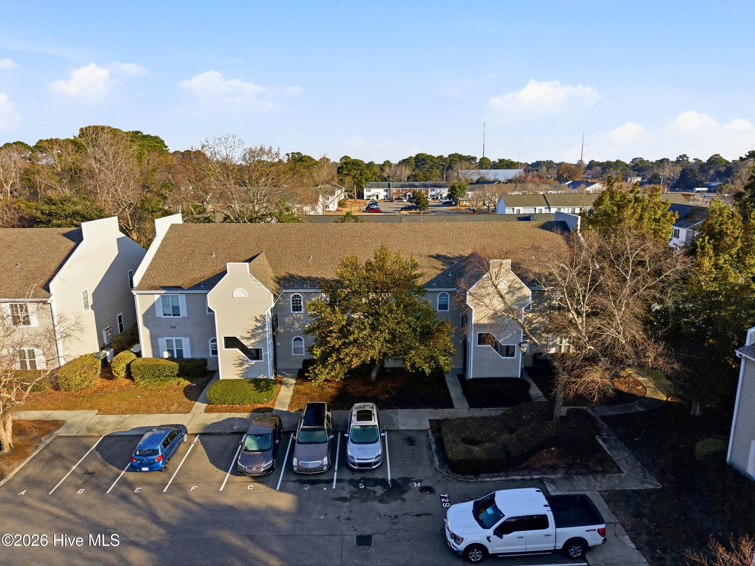 727 Bragg Drive Apt C — photo