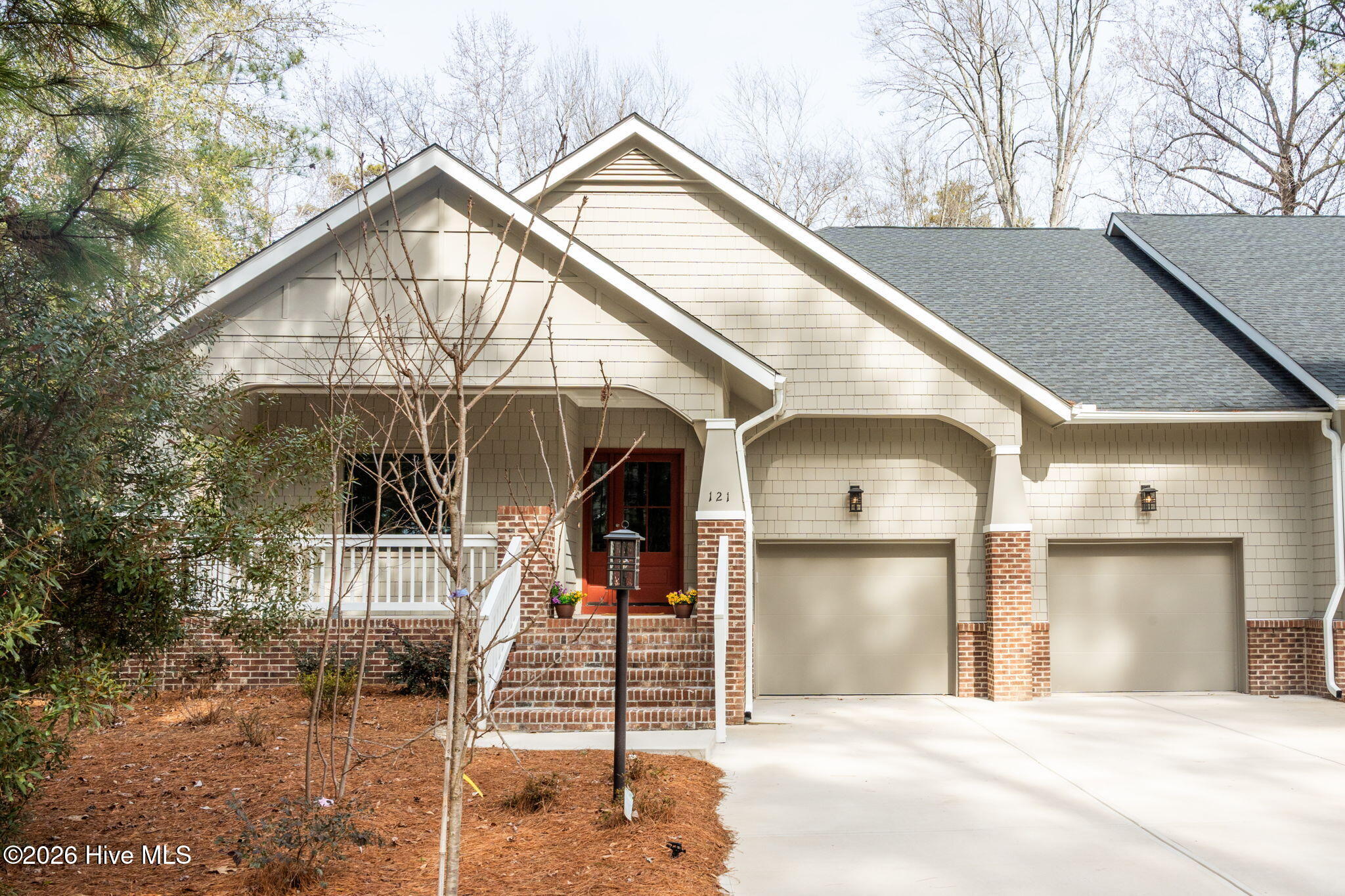 121 Lamplighter Village Drive — photo