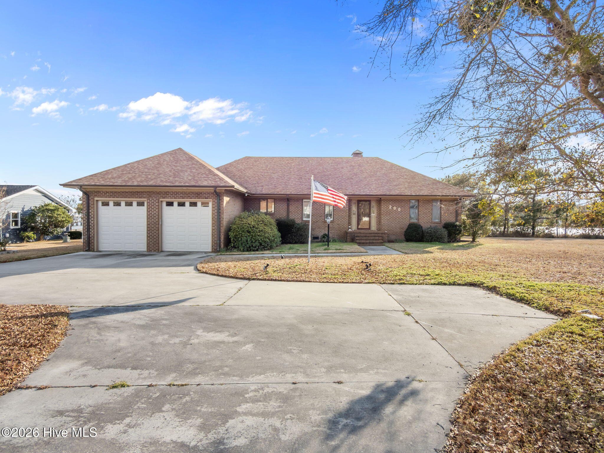 200 Pelican Drive — photo