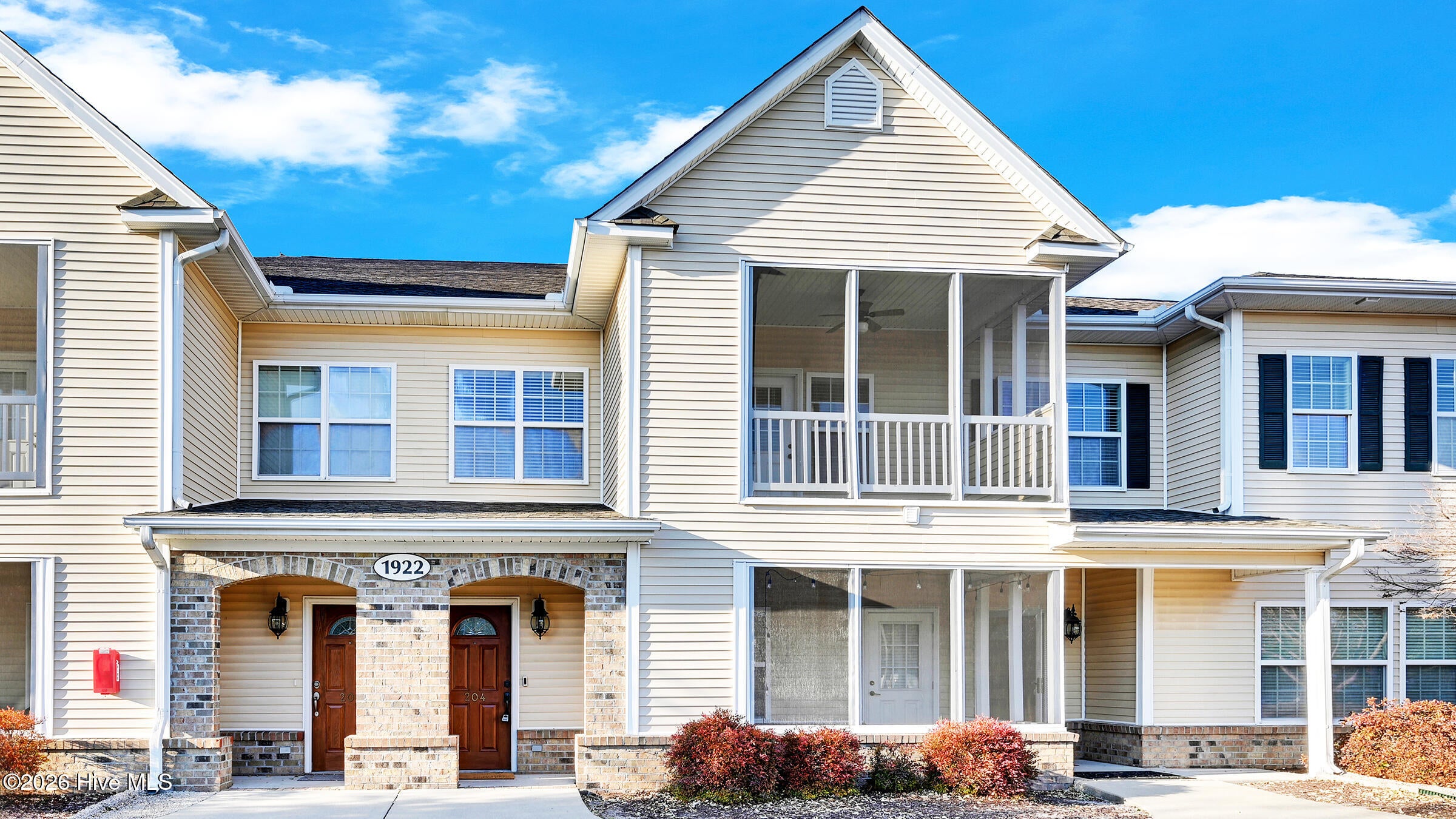 1922 Tara Court 204 — photo
