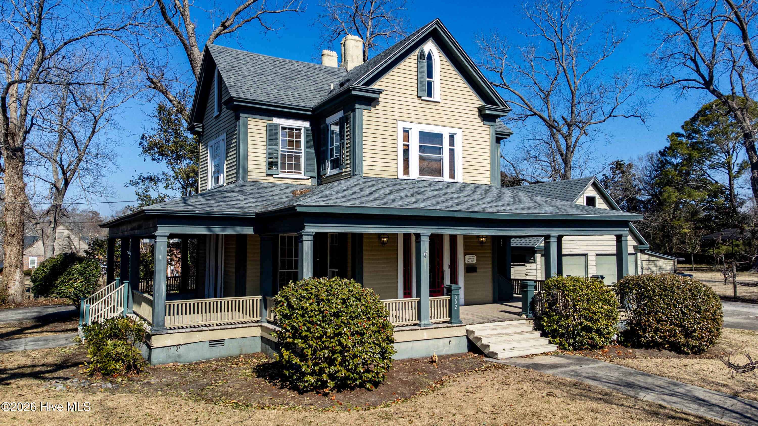 302 E Main Street — photo