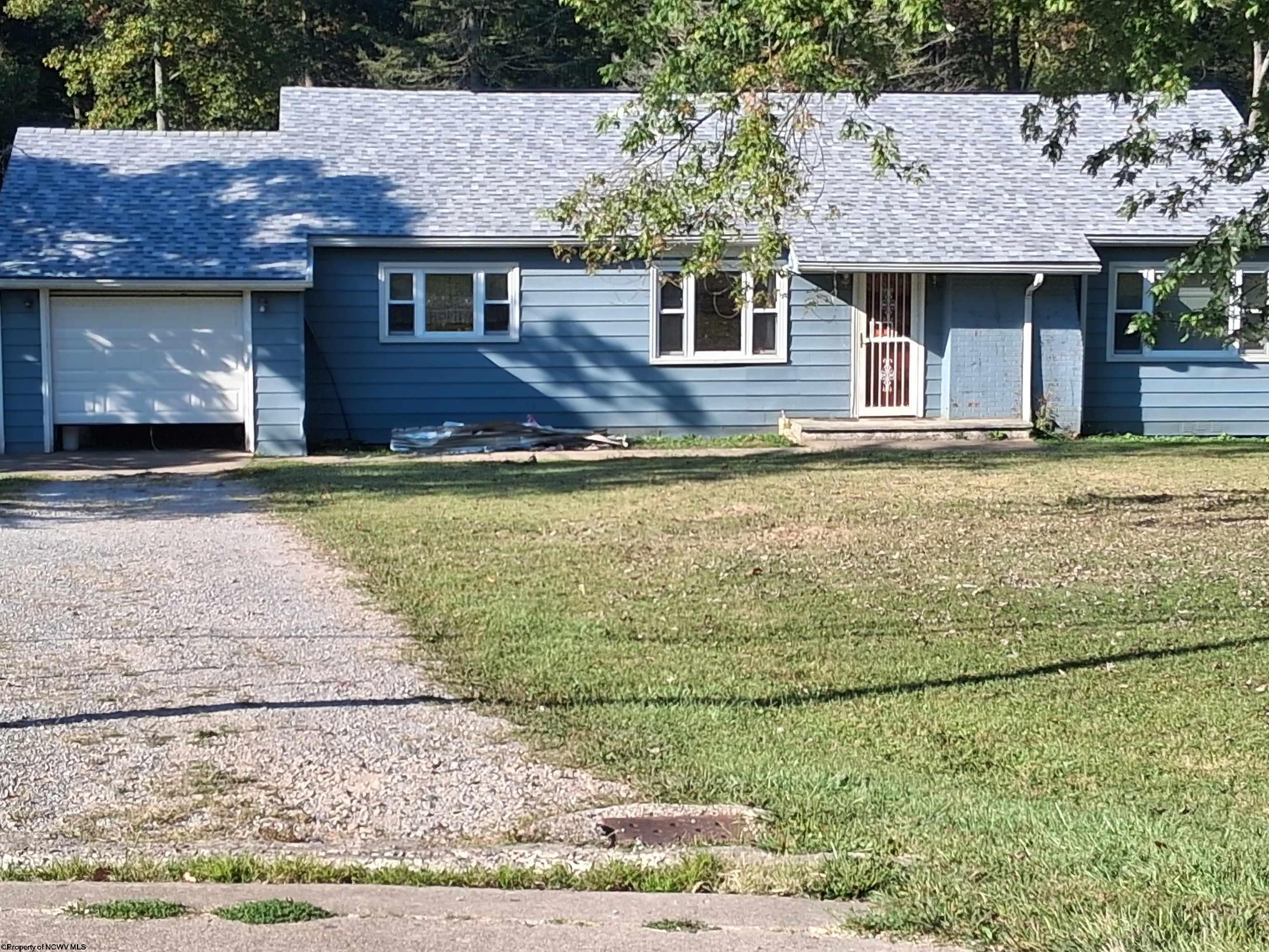 2939 Little Kanawha Highway — photo