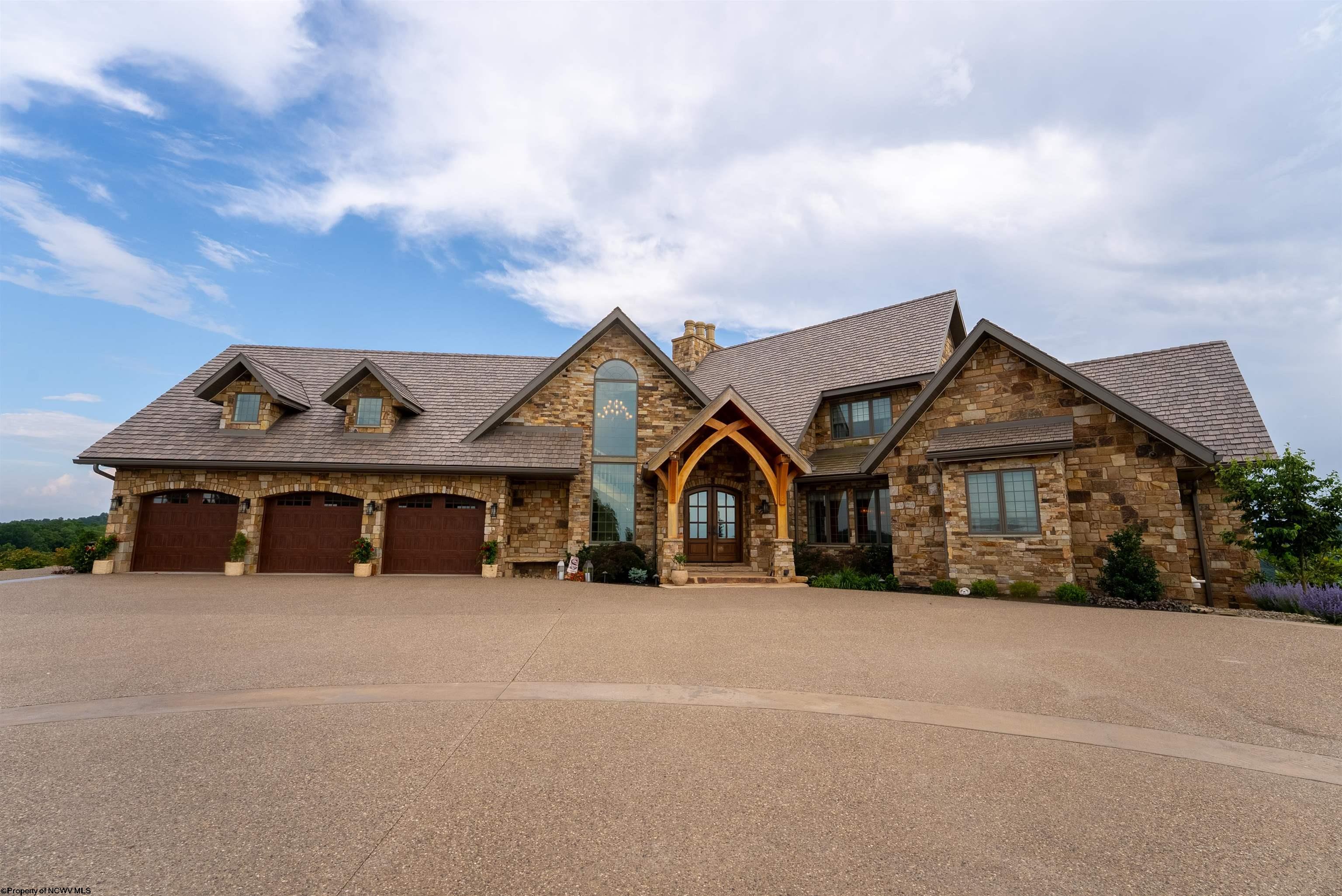 300 Mountain Retreat Drive — photo