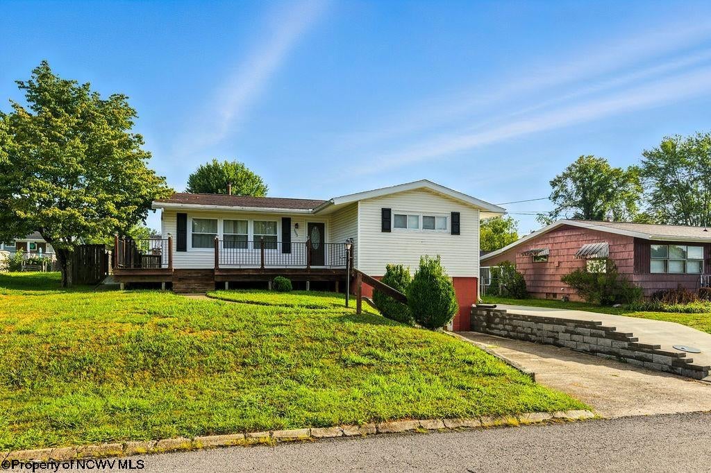 111 Circle Drive — photo