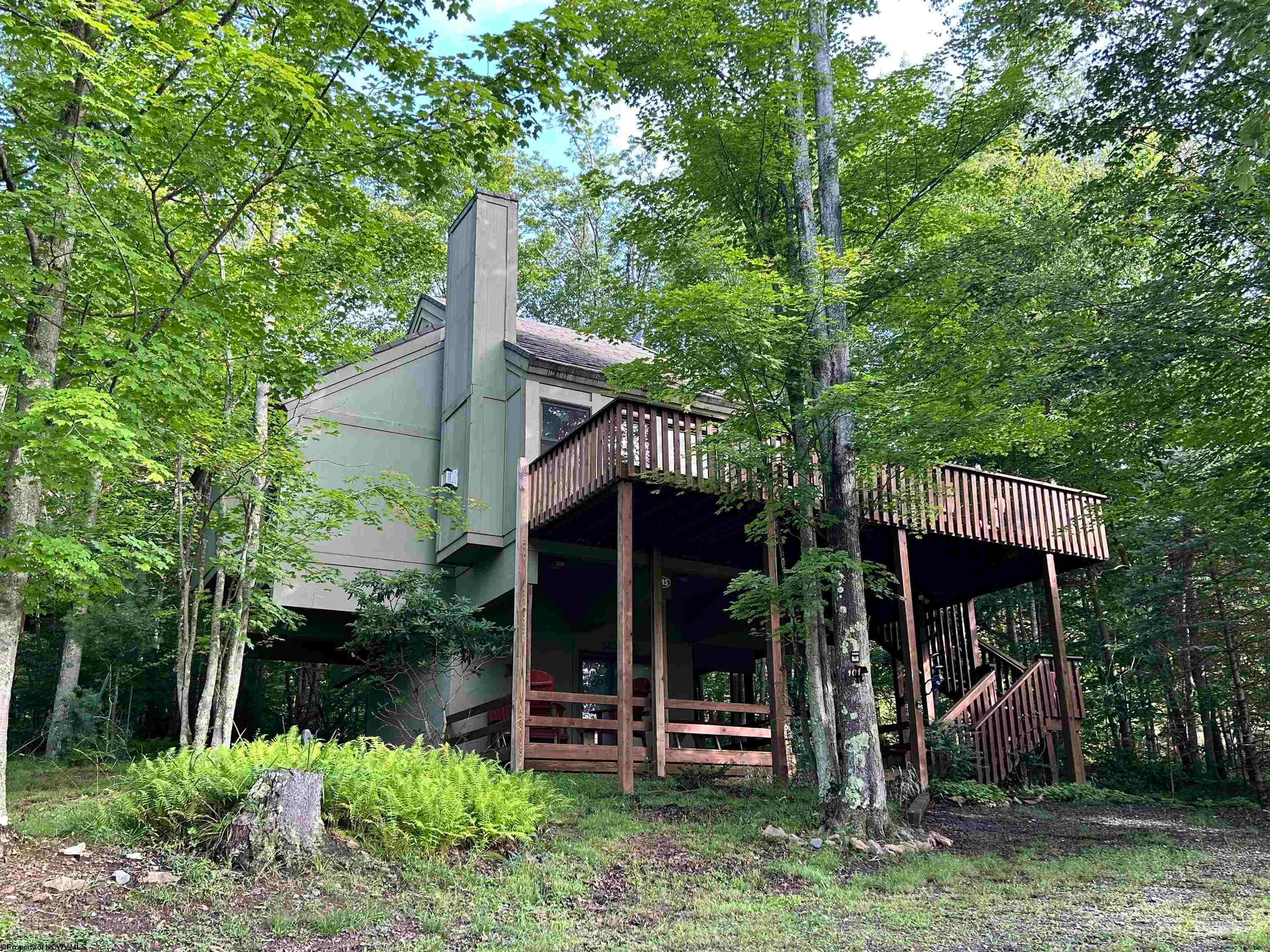 185 Tree Top Lane — photo