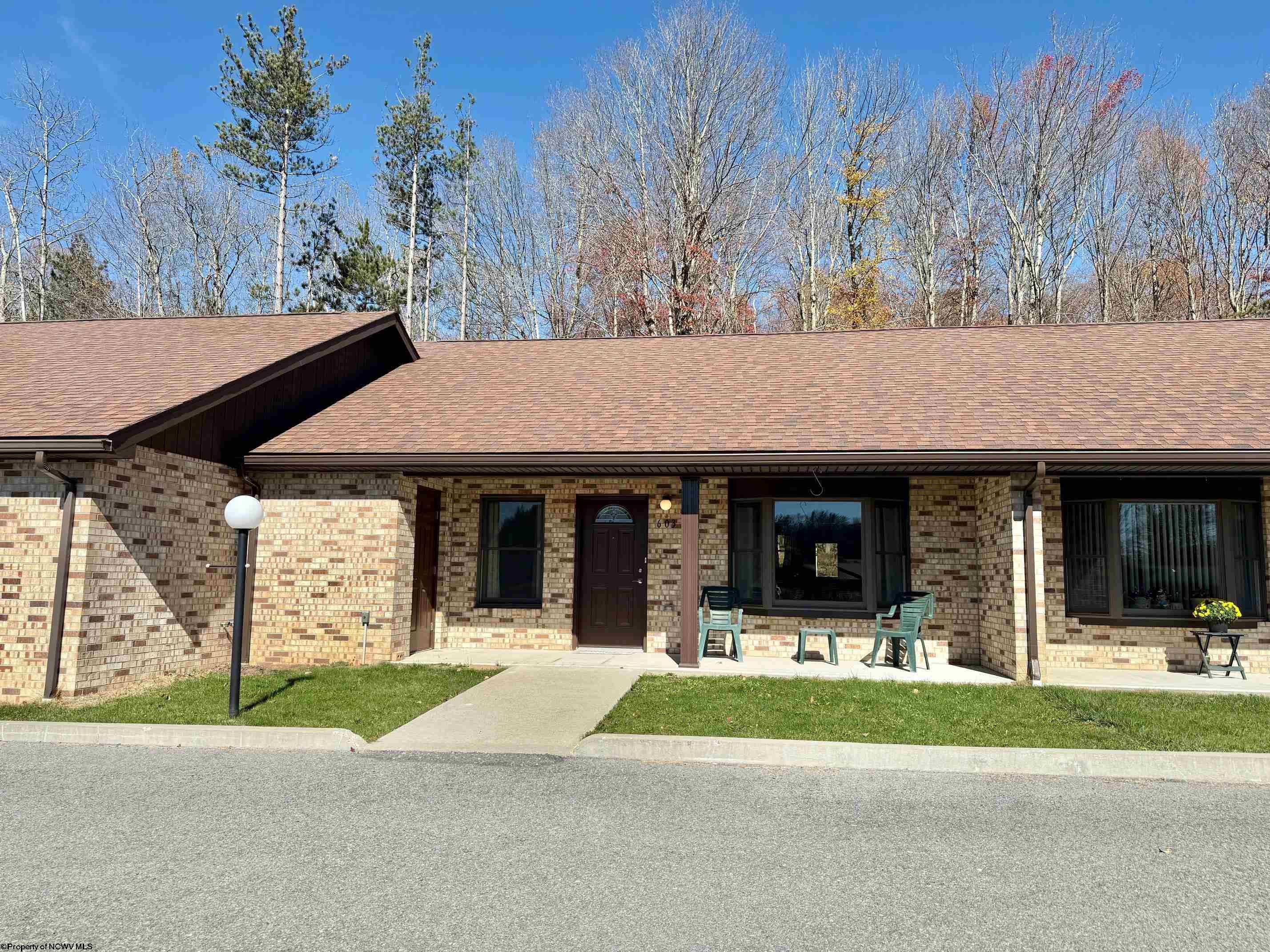 603 Woodside Drive — photo