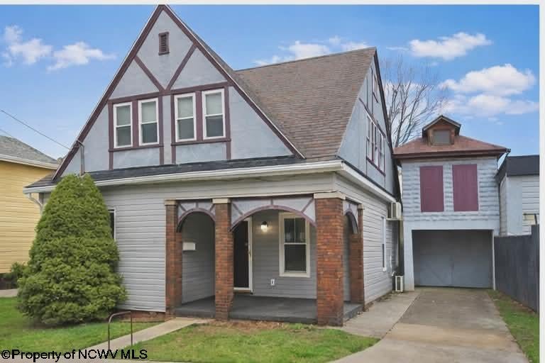 126 Anderson Street — photo