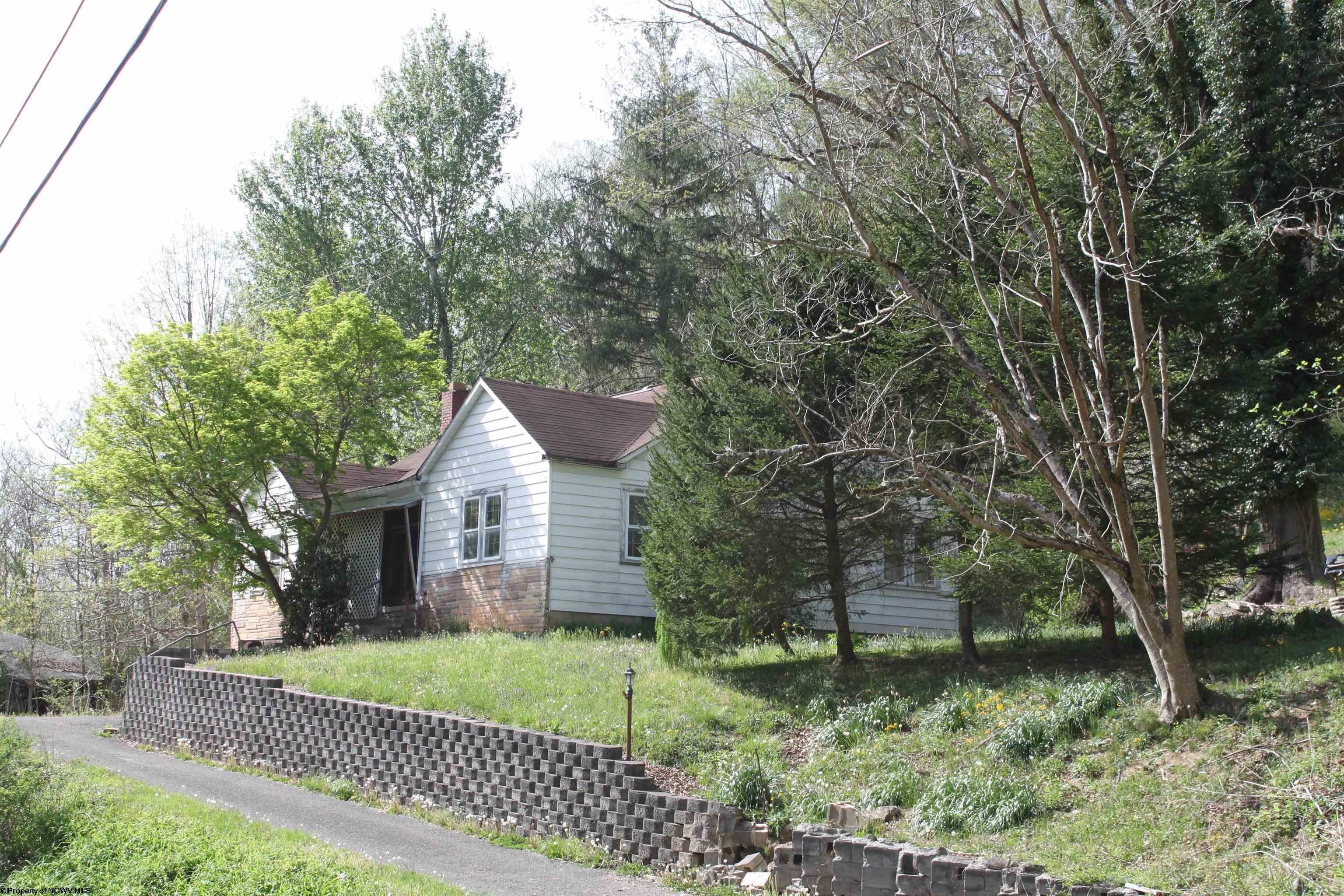 1349 Point Mountain Road — photo