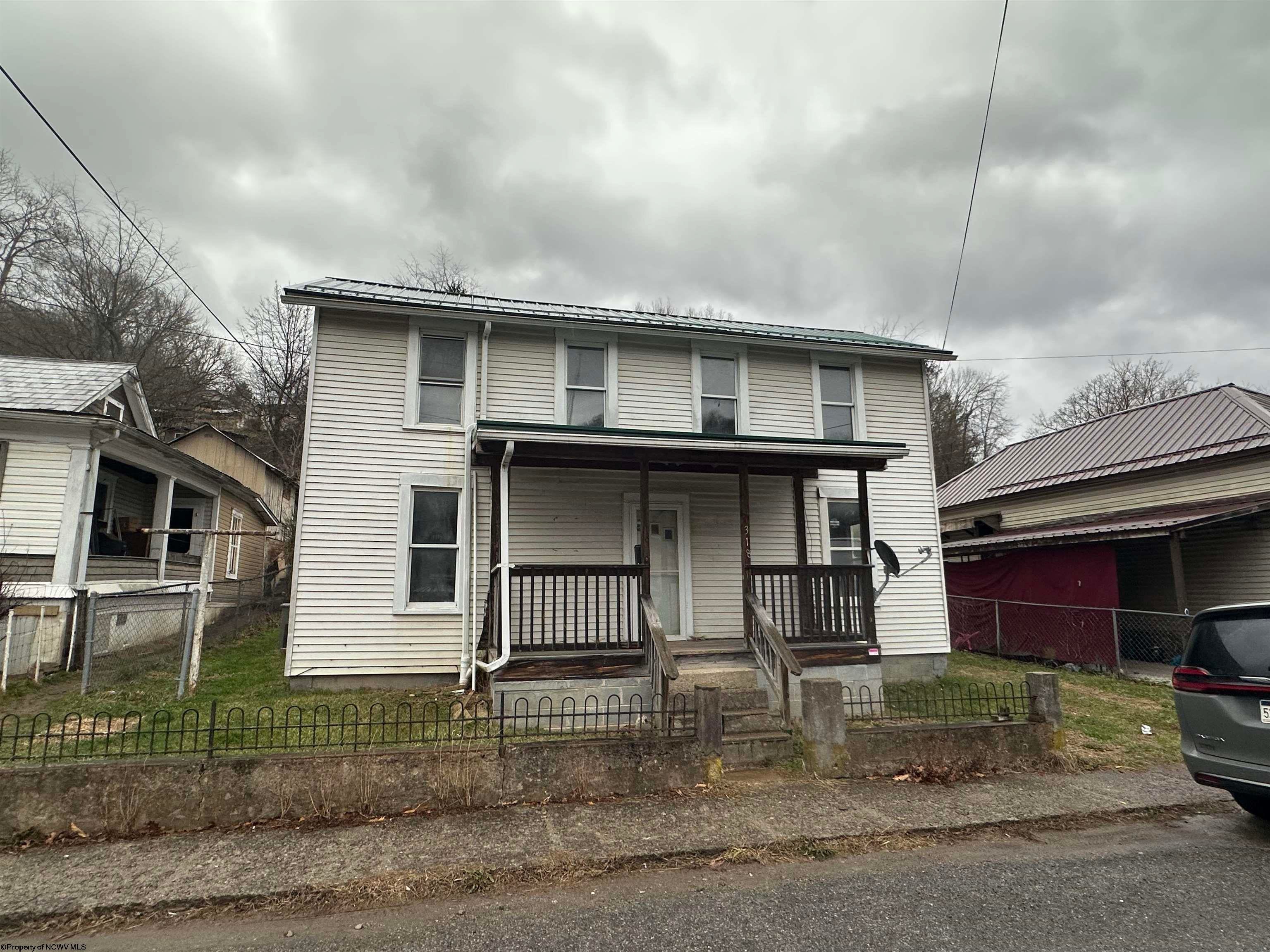 318 Broad Street — photo
