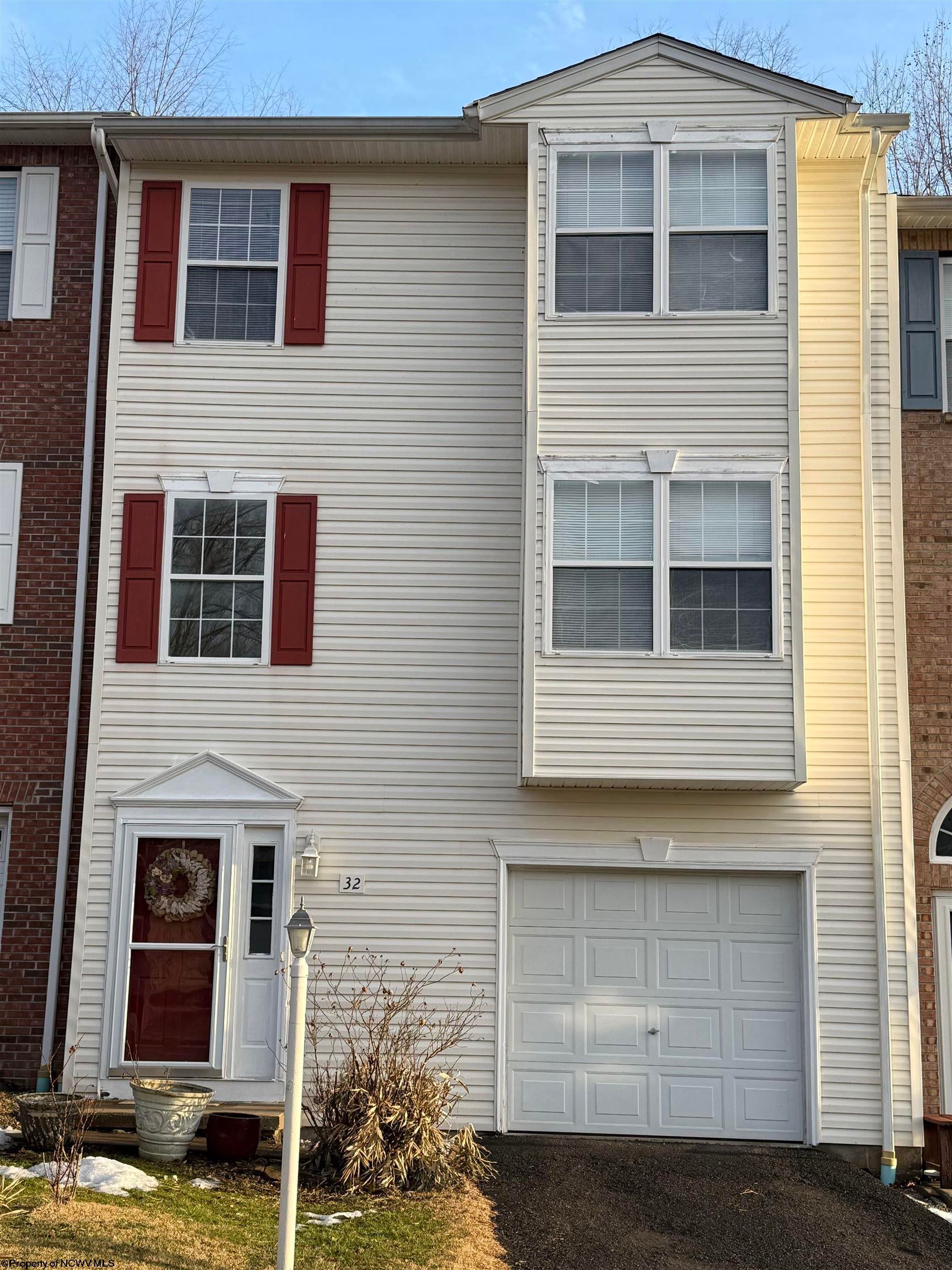 32 Fairway Drive — photo