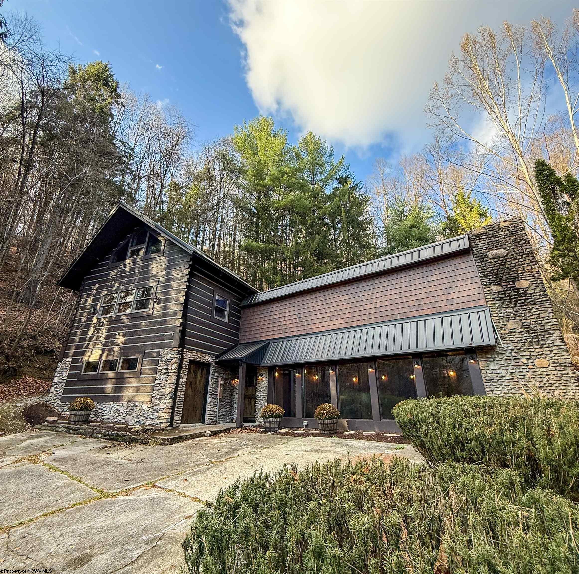 6867 Seneca Trail — photo