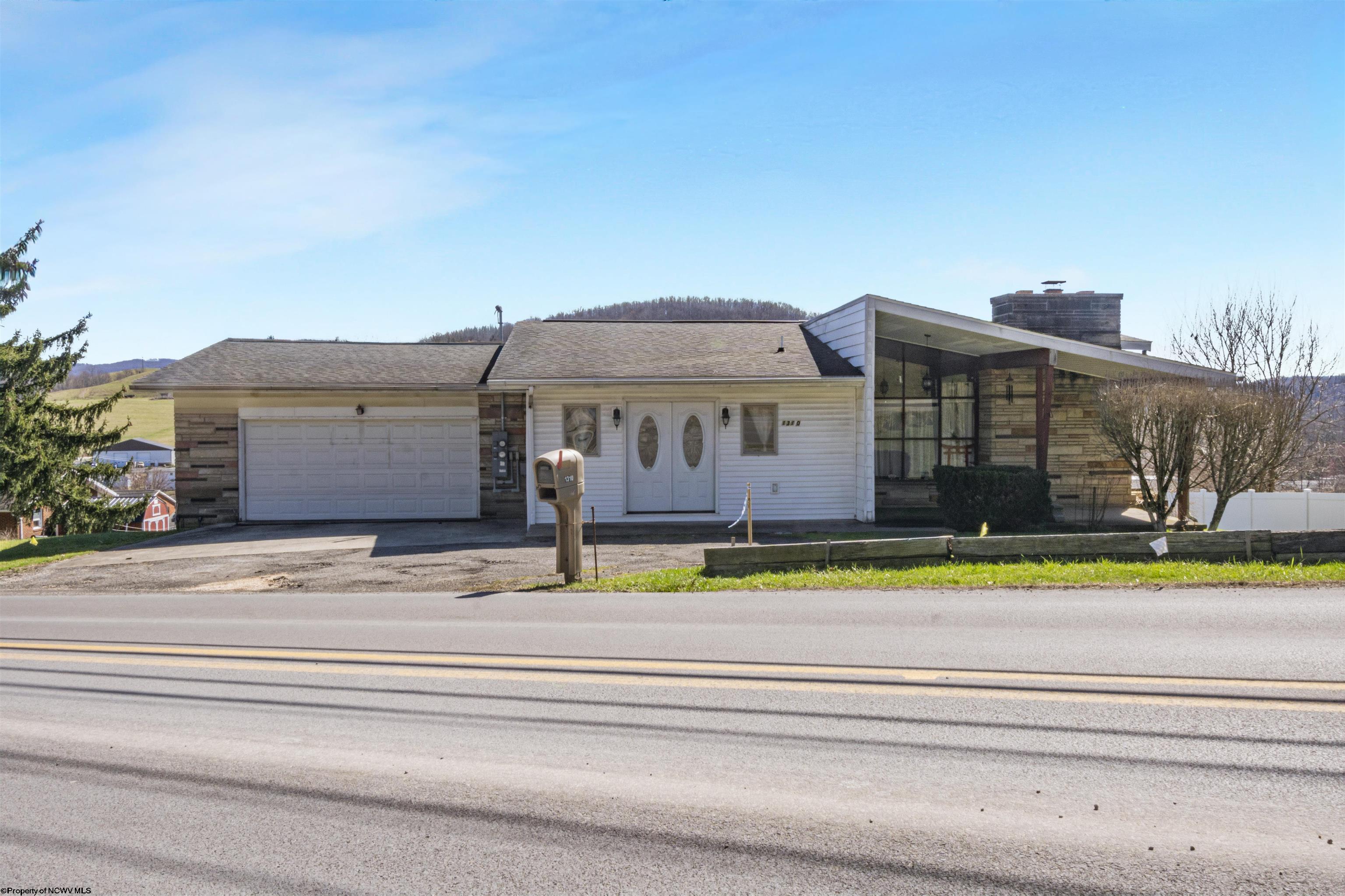 1310 Dorsey Avenue — photo