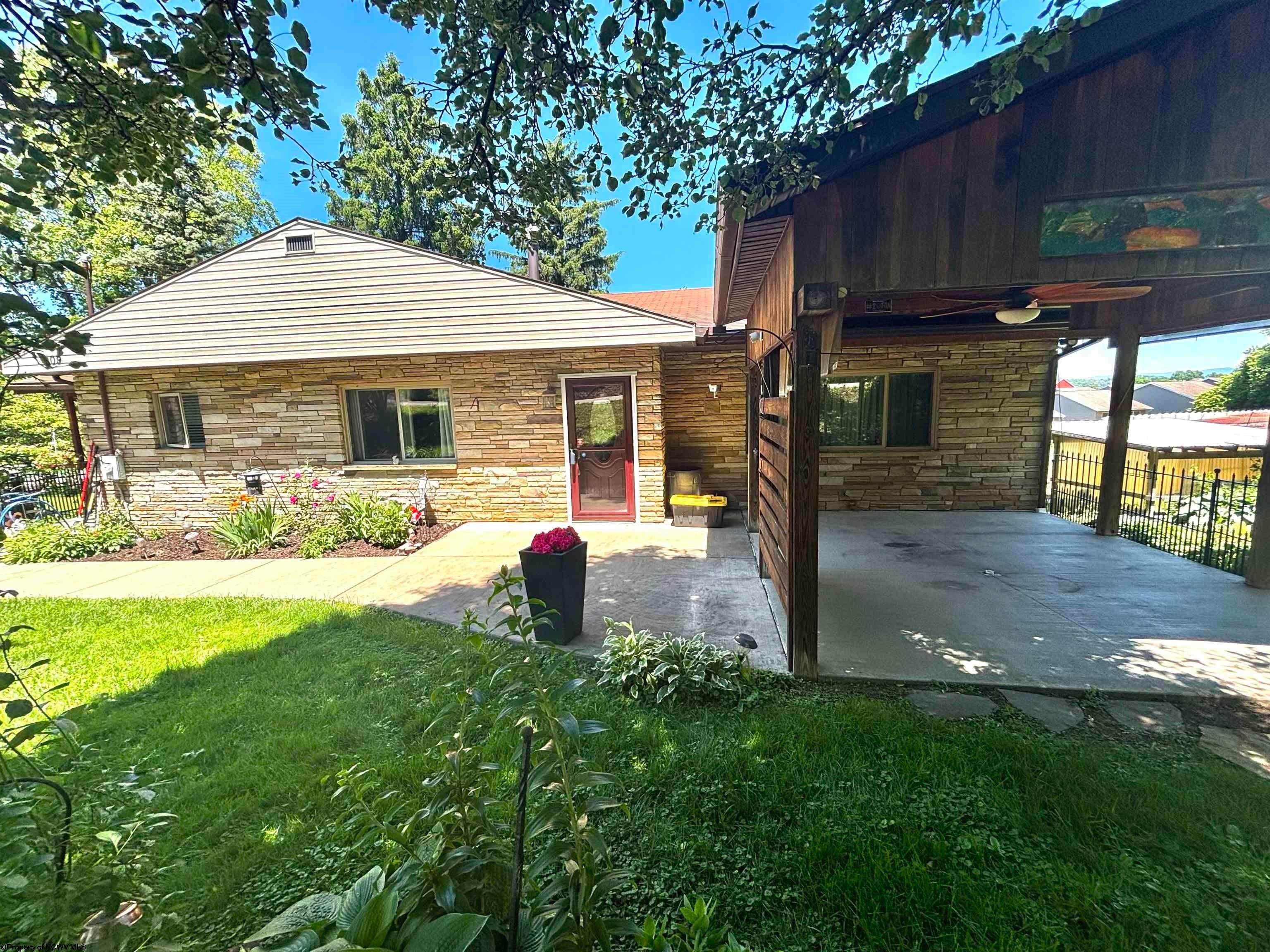 1009 Chestnut Ridge Road — photo