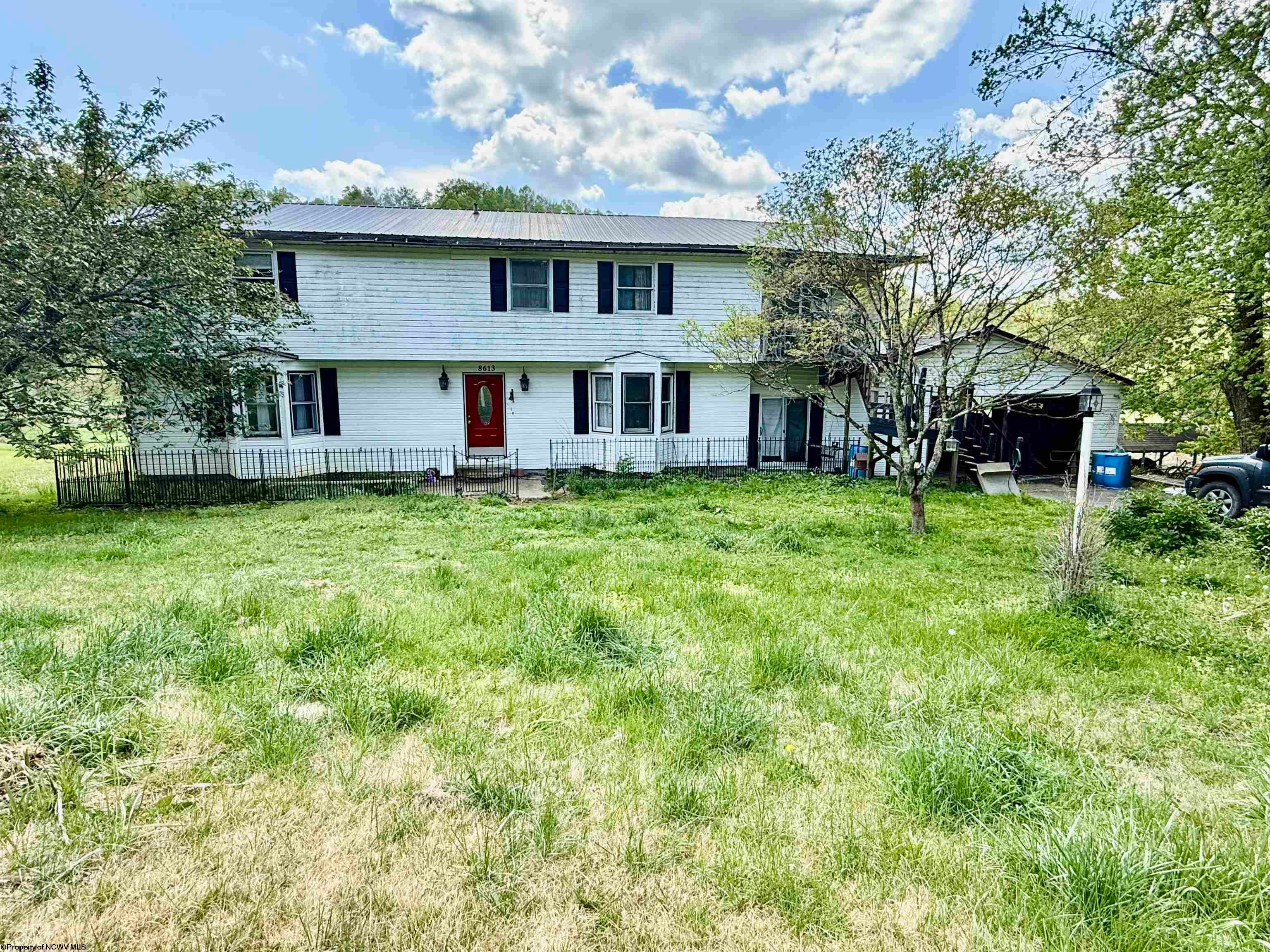 8613 Georgetown Road — photo