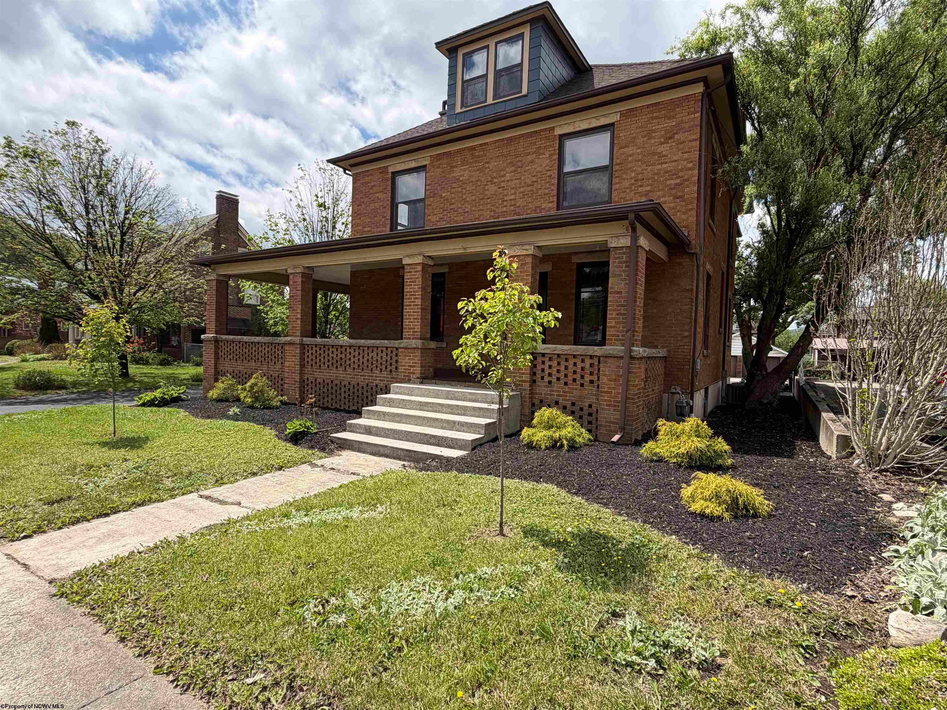 24 Randolph Avenue — photo