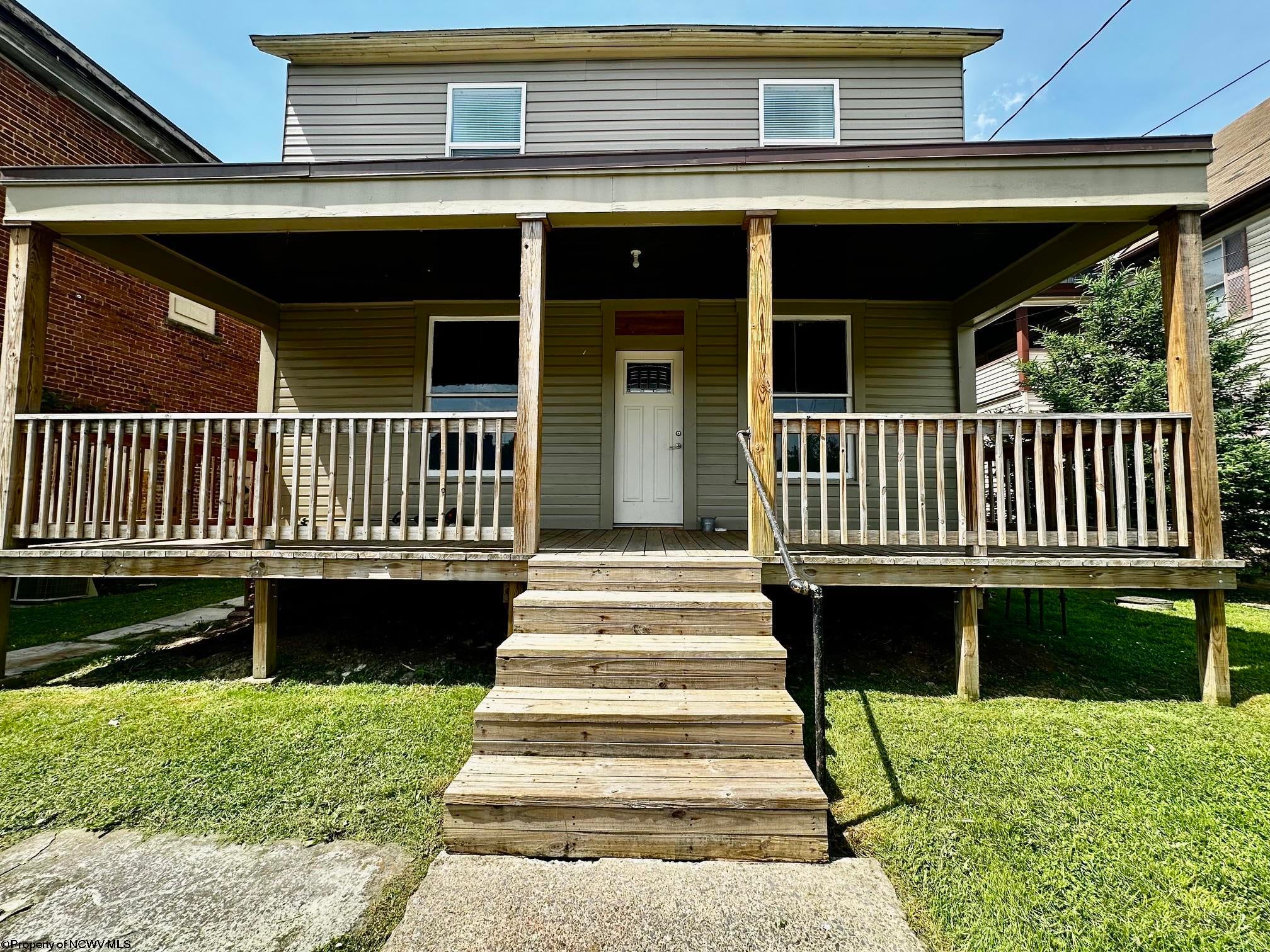 103 Washington Street — photo