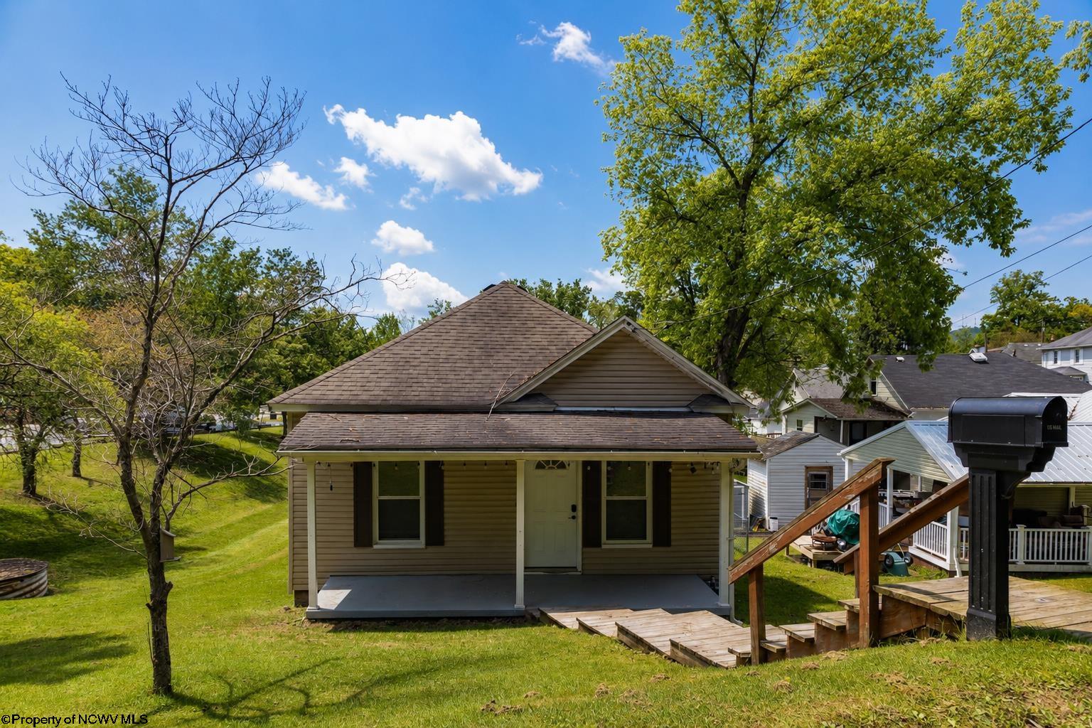 188 Parkway Drive — photo