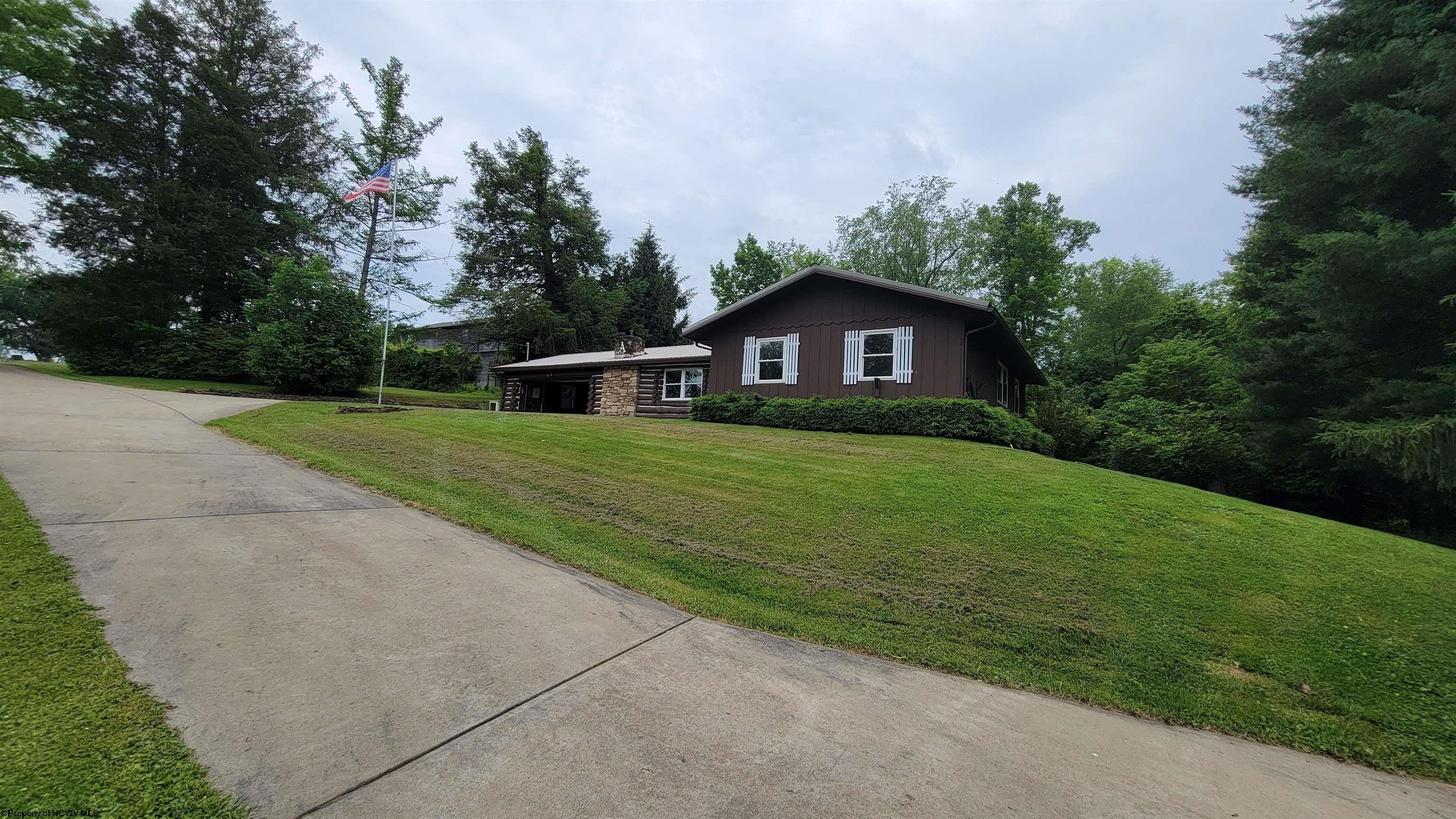 1715 Big Tree Drive — photo