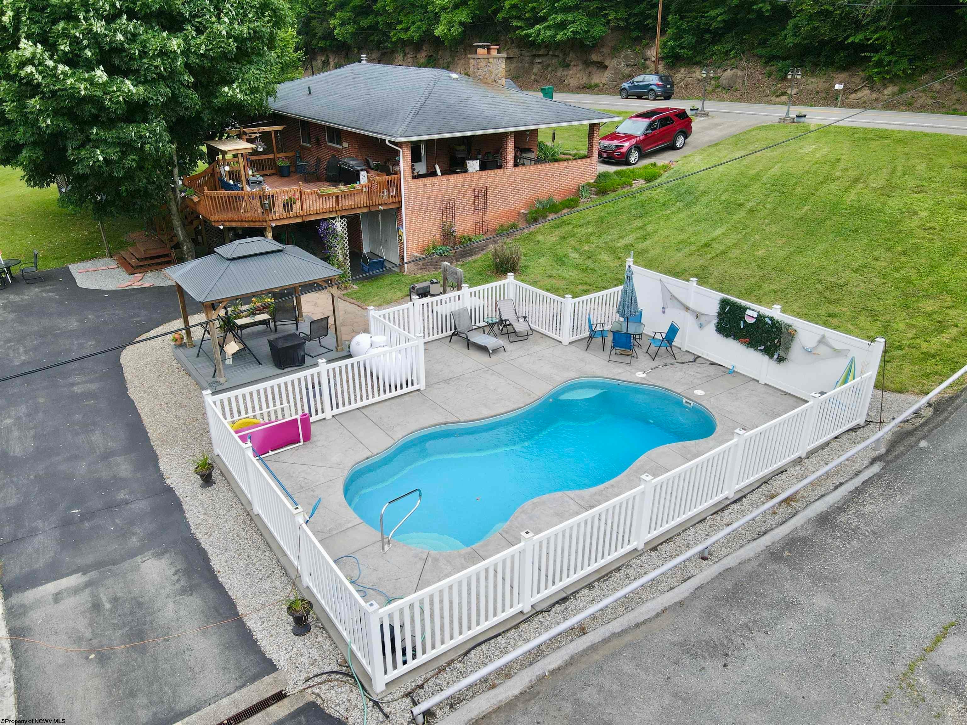 4109 Chapel Road — photo