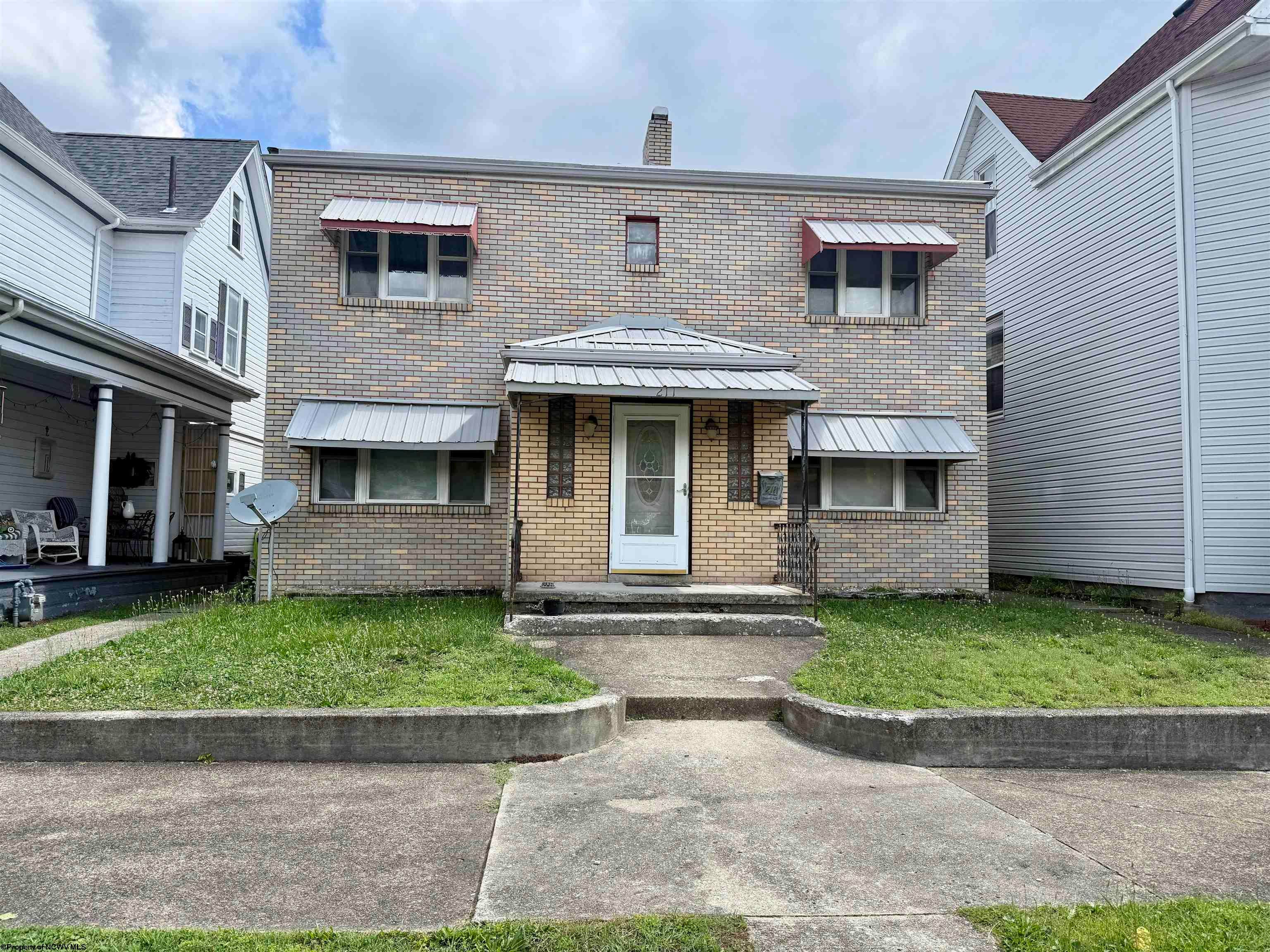 211 McGraw Avenue — photo