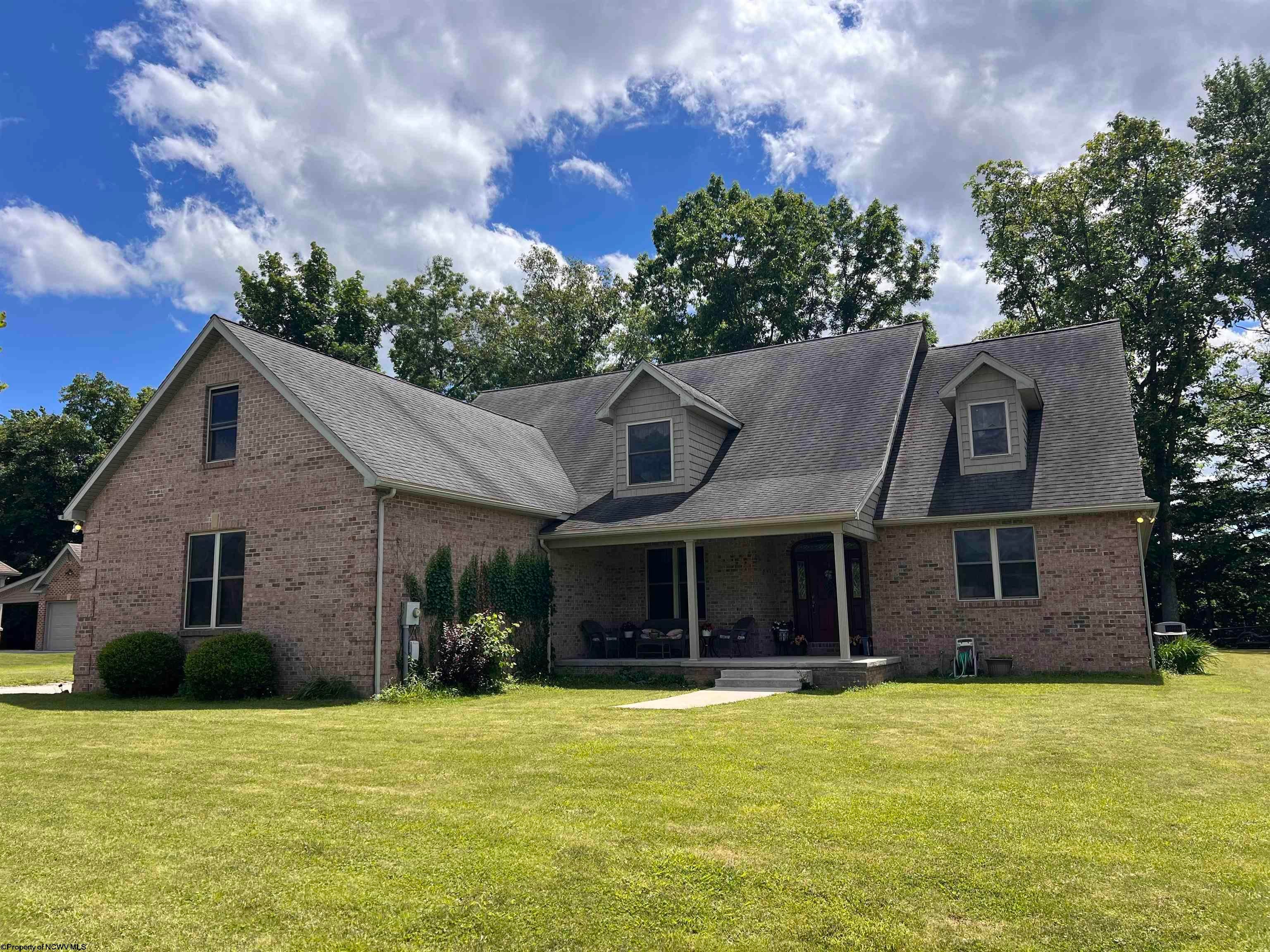 129 Bosworth Drive — photo