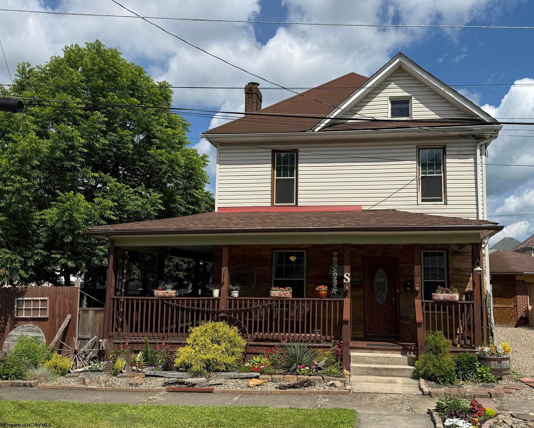 15 Locust Street — photo