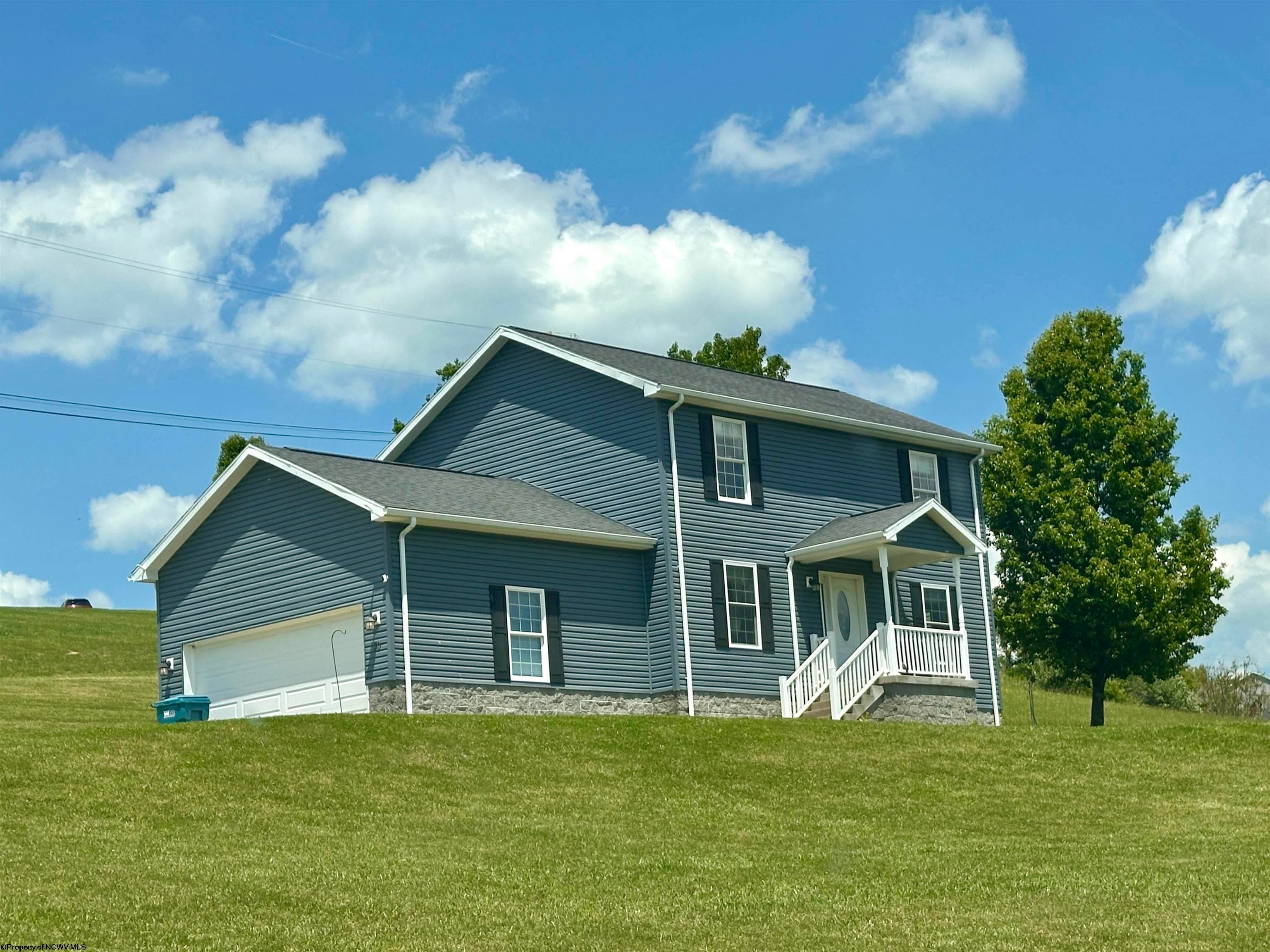 30 Green Meadows Drive — photo