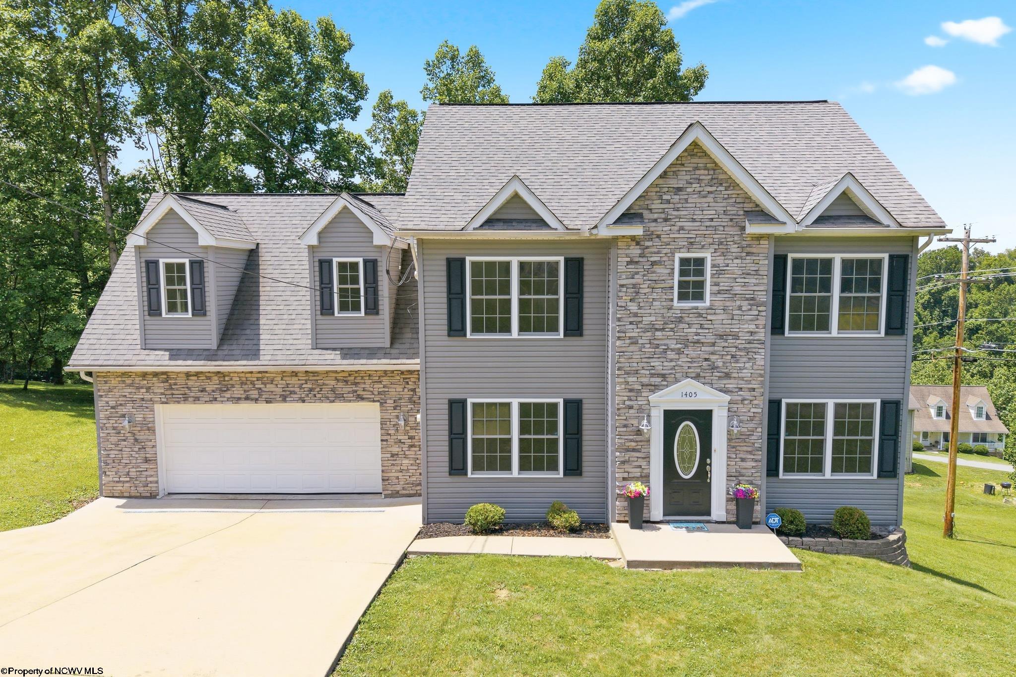 1405 Arcadia Drive — photo