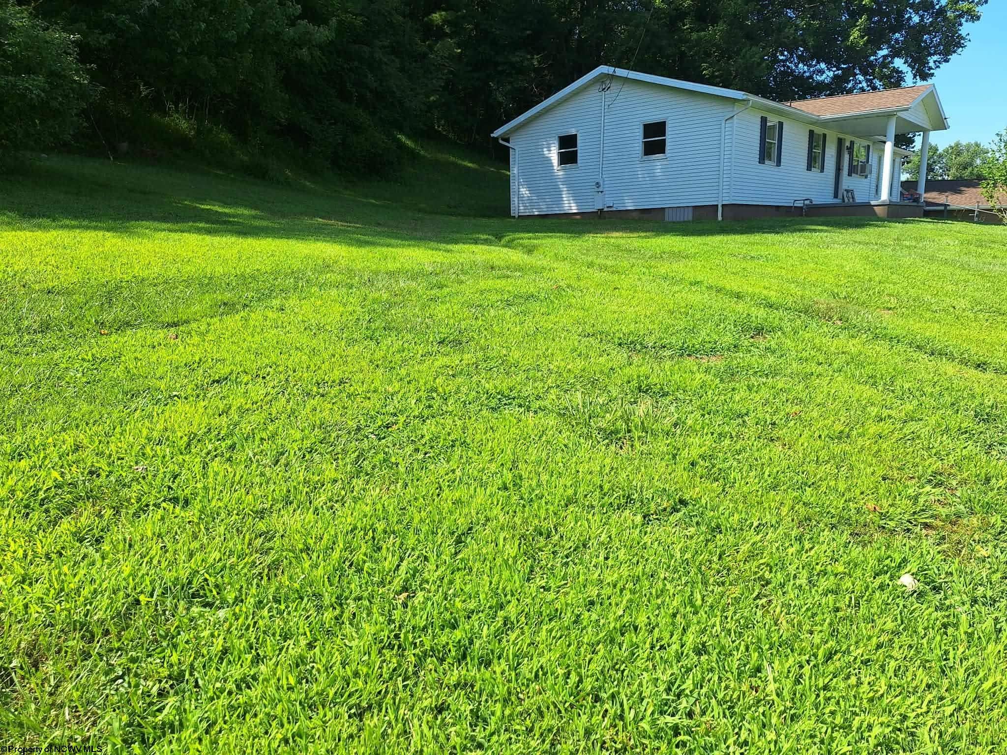 1504 Brushy Fork Road — photo