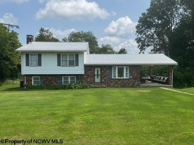 52 Howesville Drive — photo
