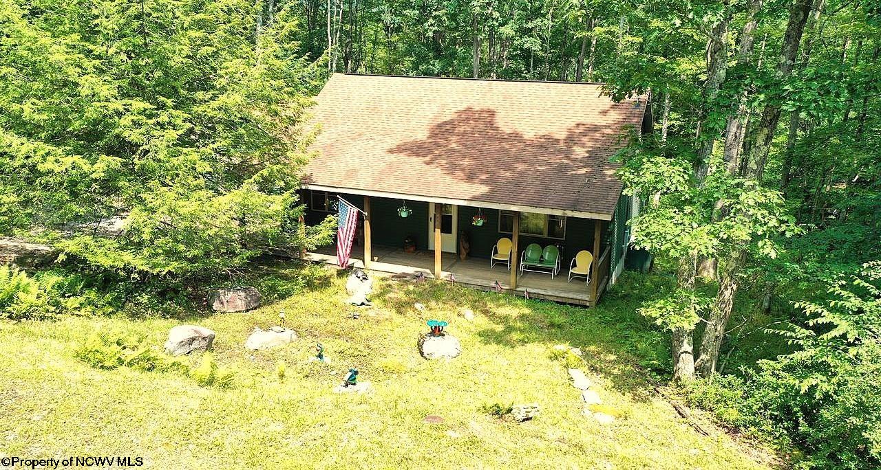 644 Pine Drive — photo