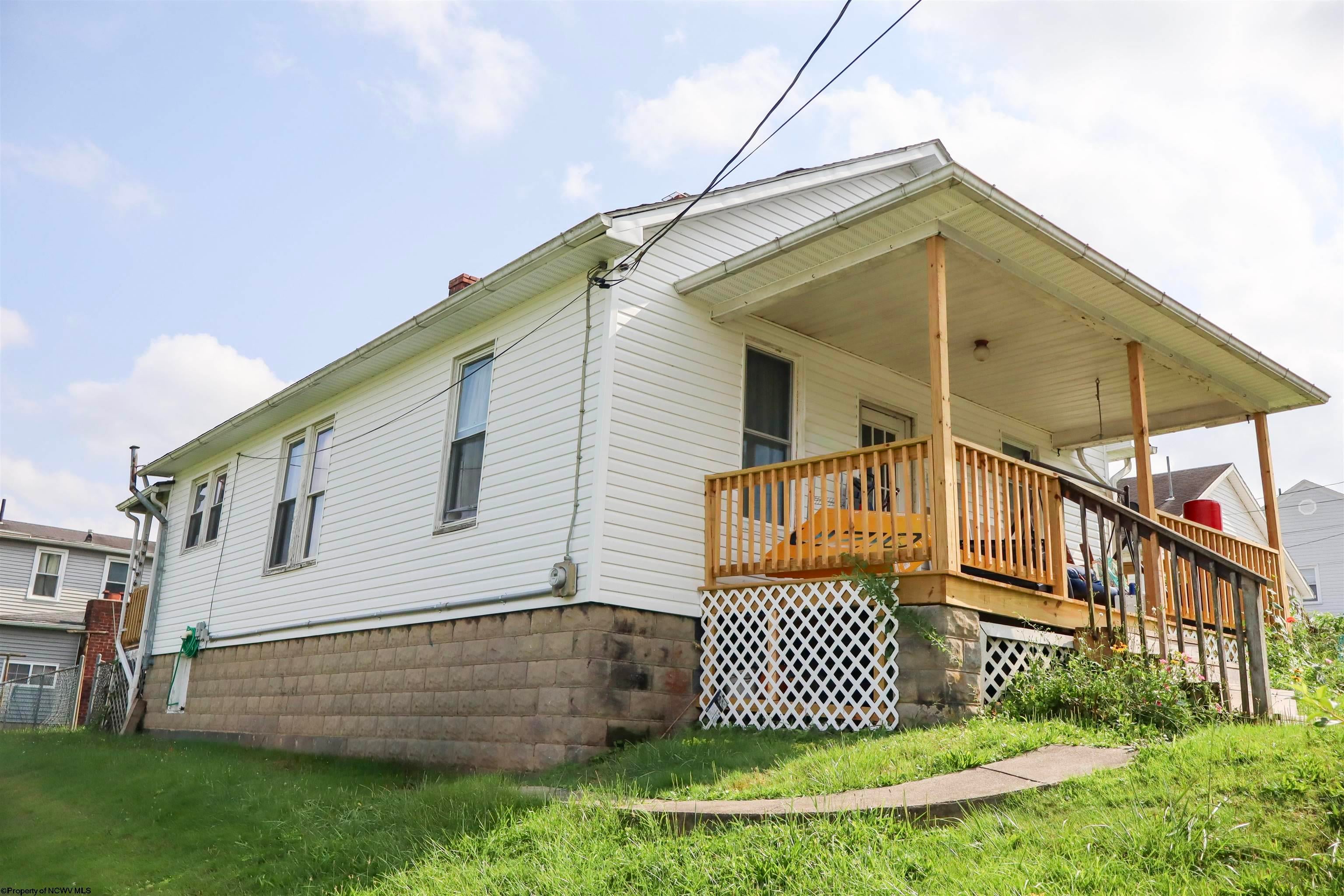 60 Watkins Lane — photo