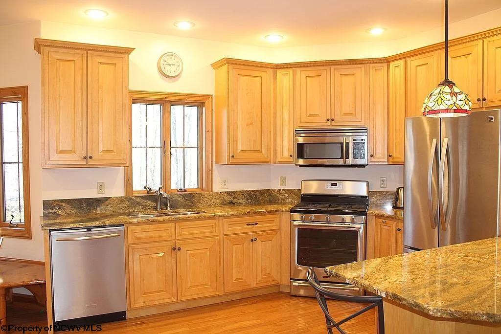 464 Maple Avenue, Davis, WV 26260 — photo 2