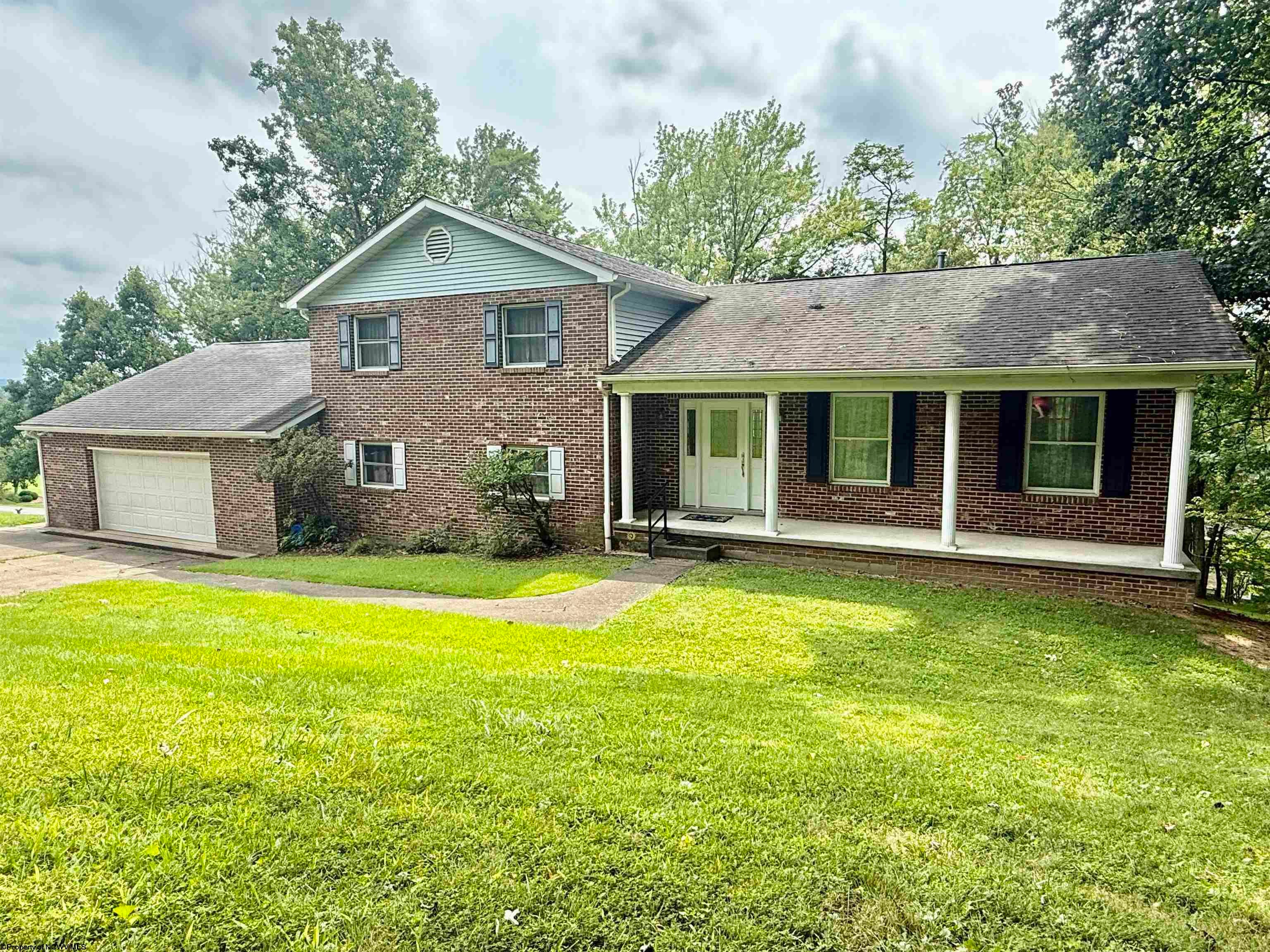20 Bel Manor Drive — photo
