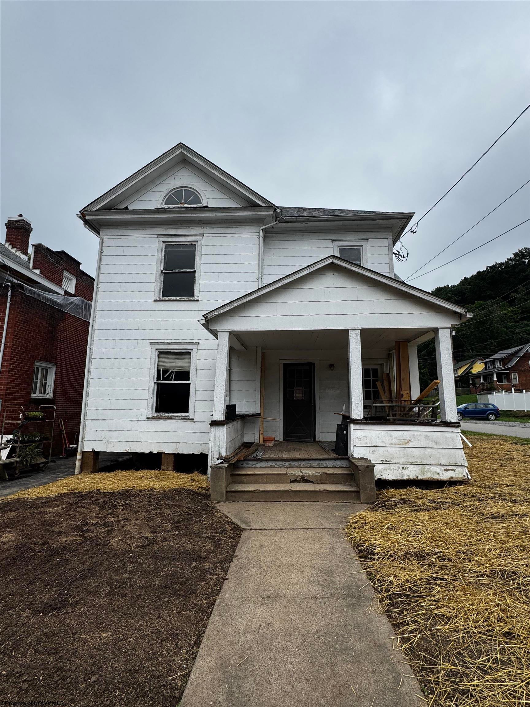 519 Center Avenue — photo