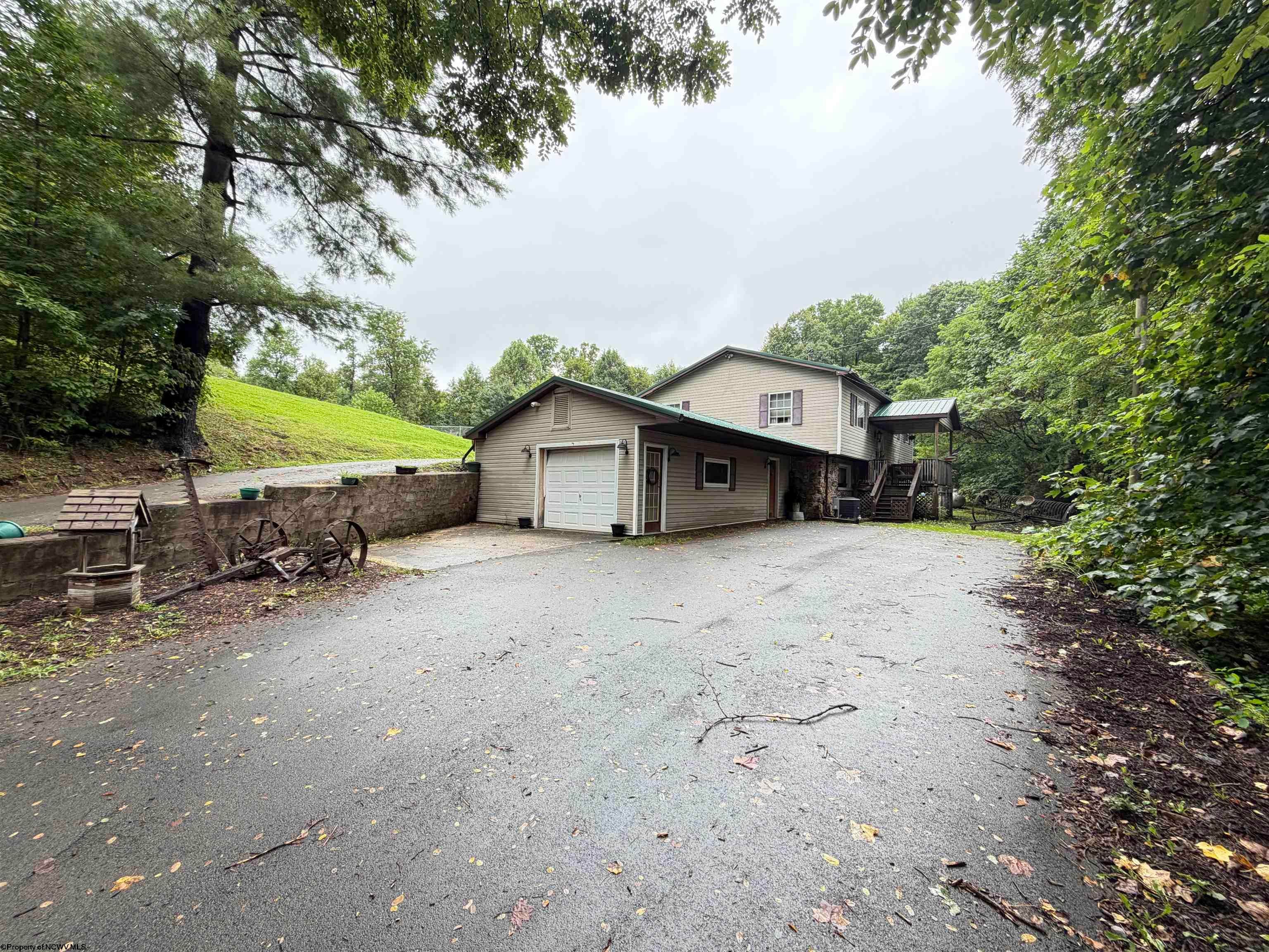 15 Buckskin Drive — photo