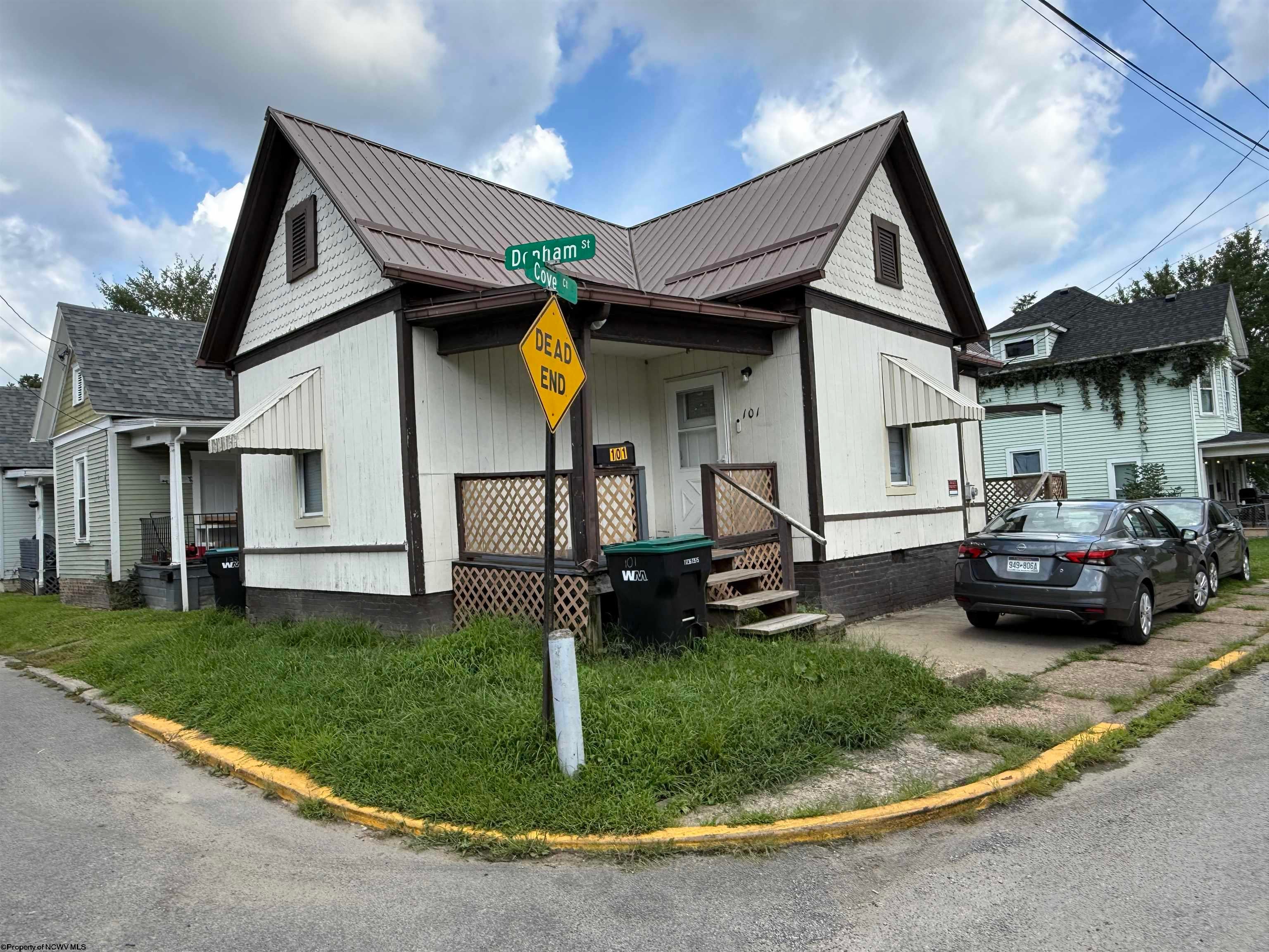 101 Denham Street — photo