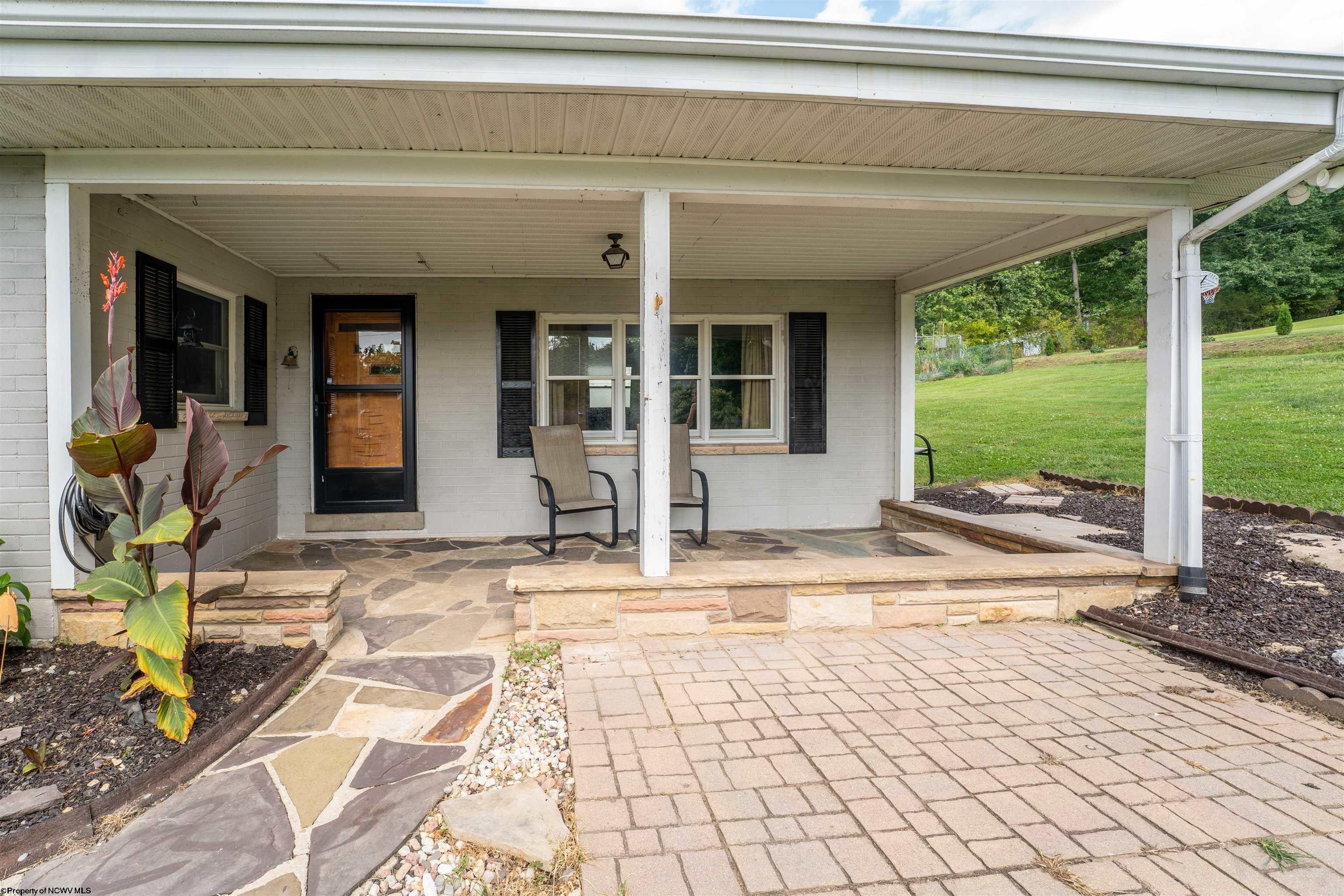 133 Cryster Lane — photo